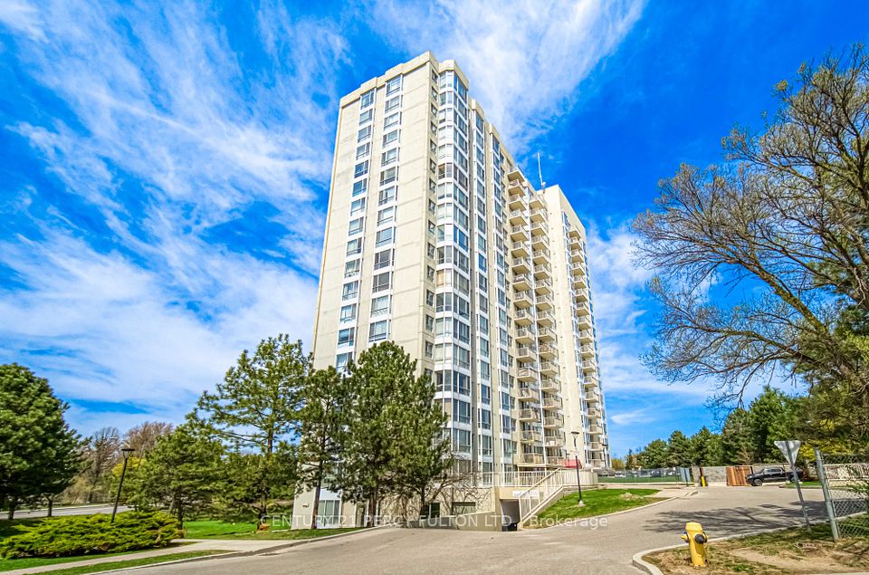 #2009 R2 - 3077 Weston Road, Toronto, ON M9M 3A1
