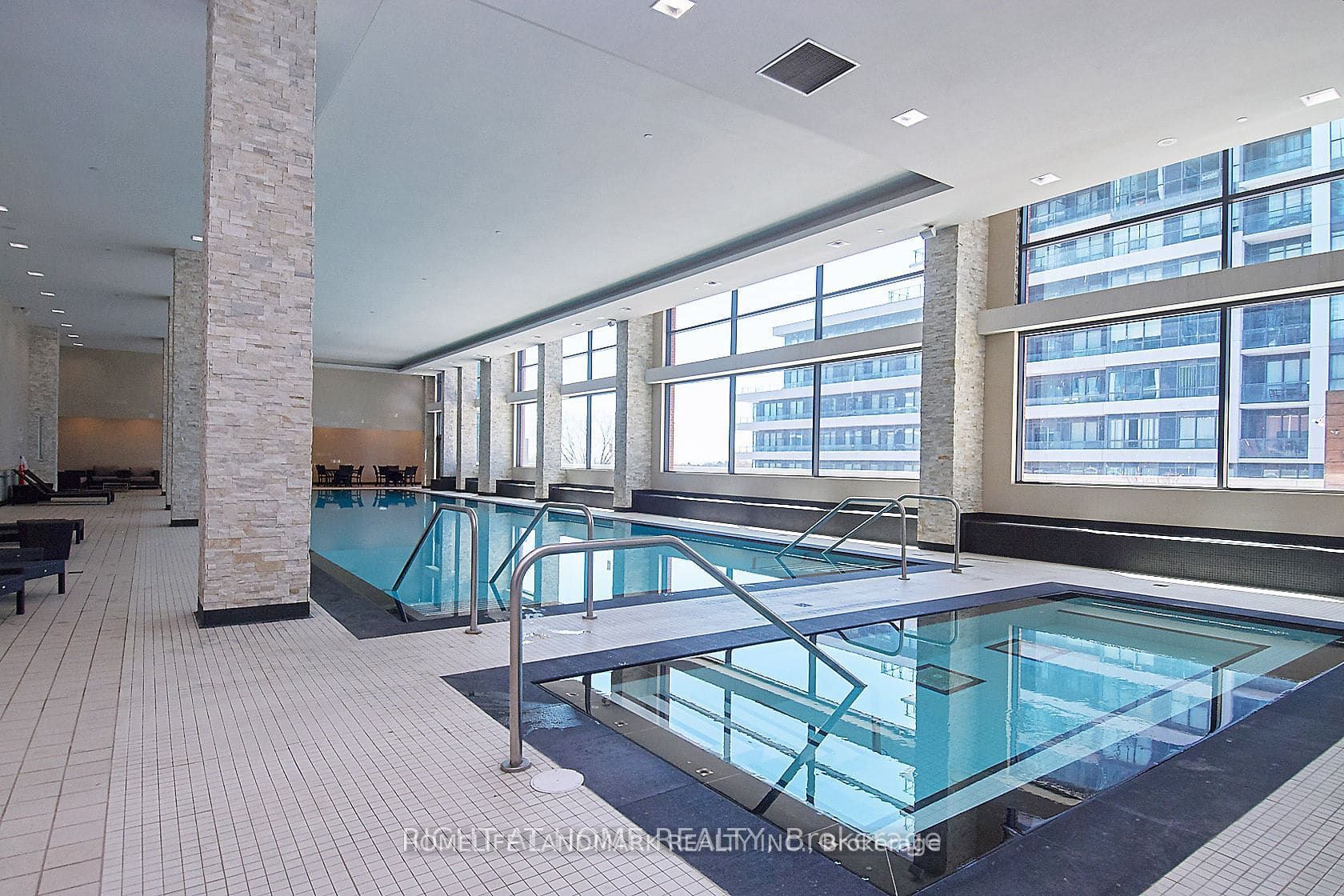 #LPH07 - 2220 Lake Shore Boulevard, Toronto, ON M8V 0C1