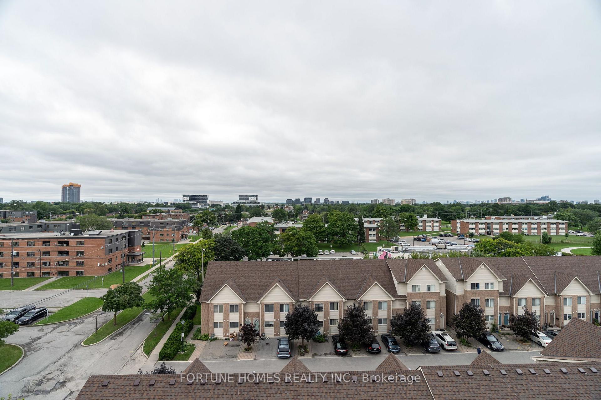2 Bedrooms Condo at 650 Lawrence, Toronto For sale