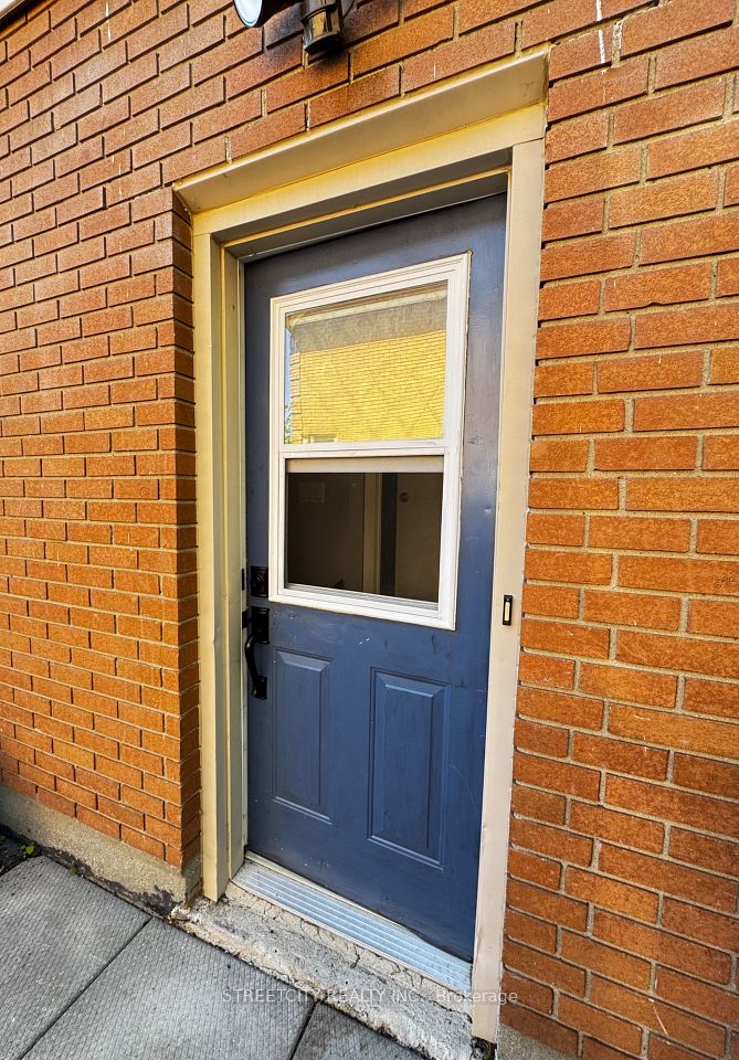237 Homestead (Basement ) Crescent, London North, ON N6G 2E7