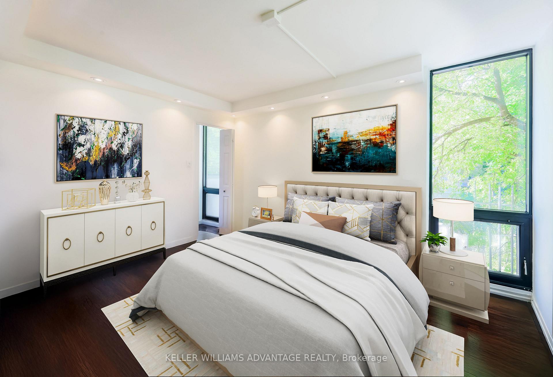 4 Bedrooms Condo at 70 Montclair,  Toronto For sale