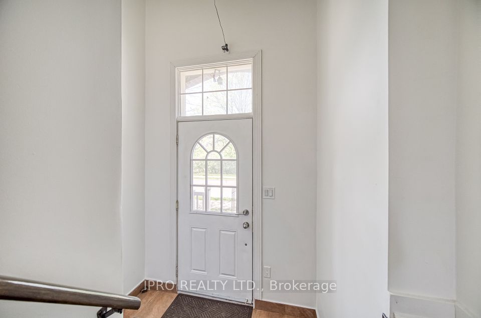 239 Assiniboine Road, Toronto, ON M3J 0E3