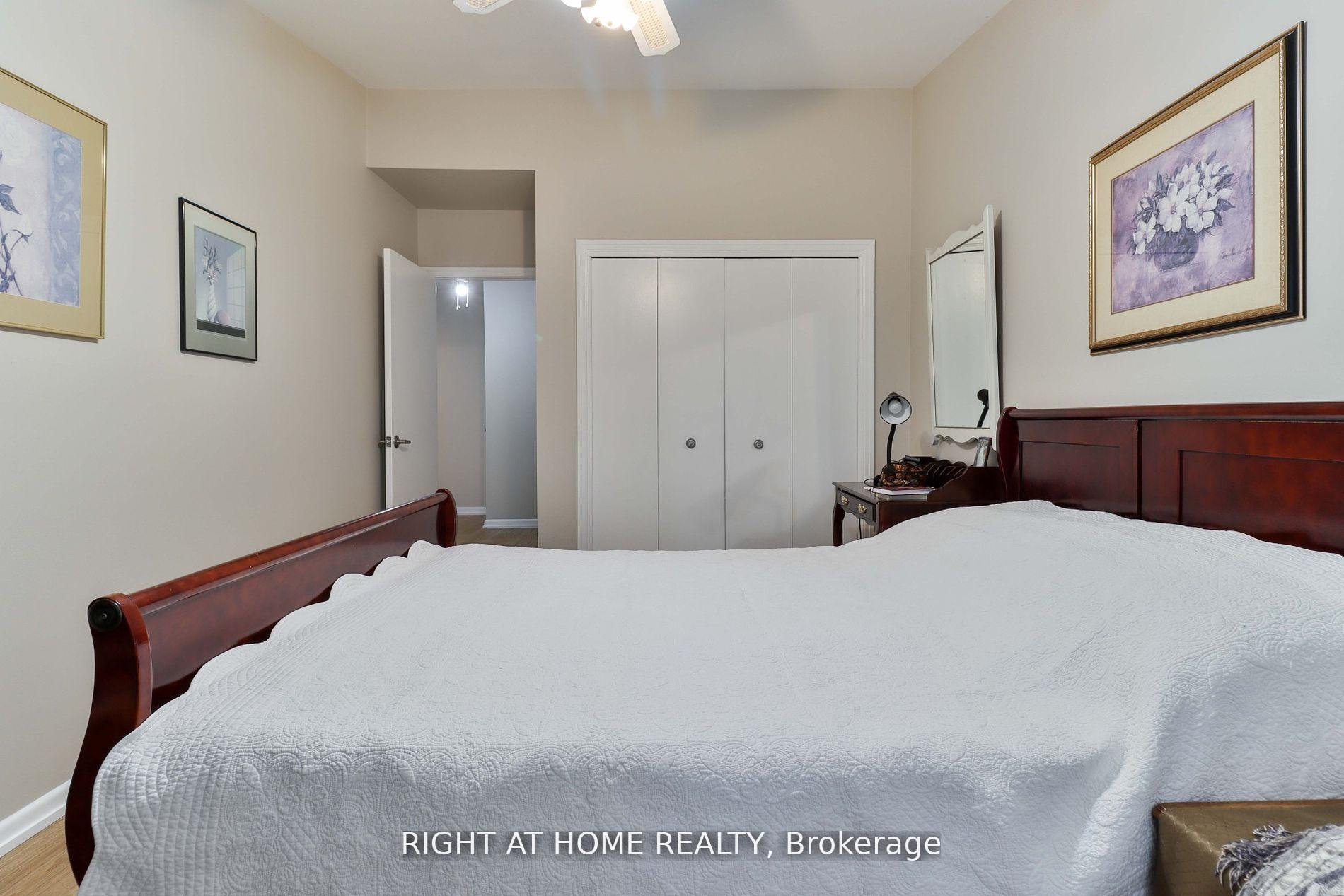 4 Bedrooms Condo at 50 Three Valleys, Toronto For sale