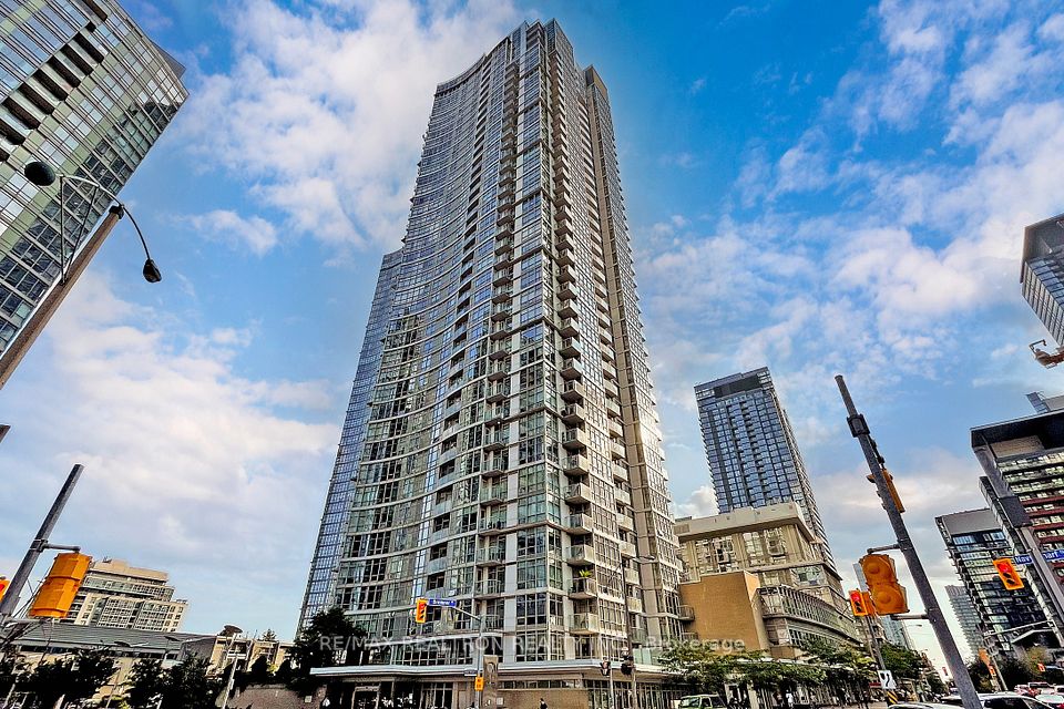 10 Navy Wharf
