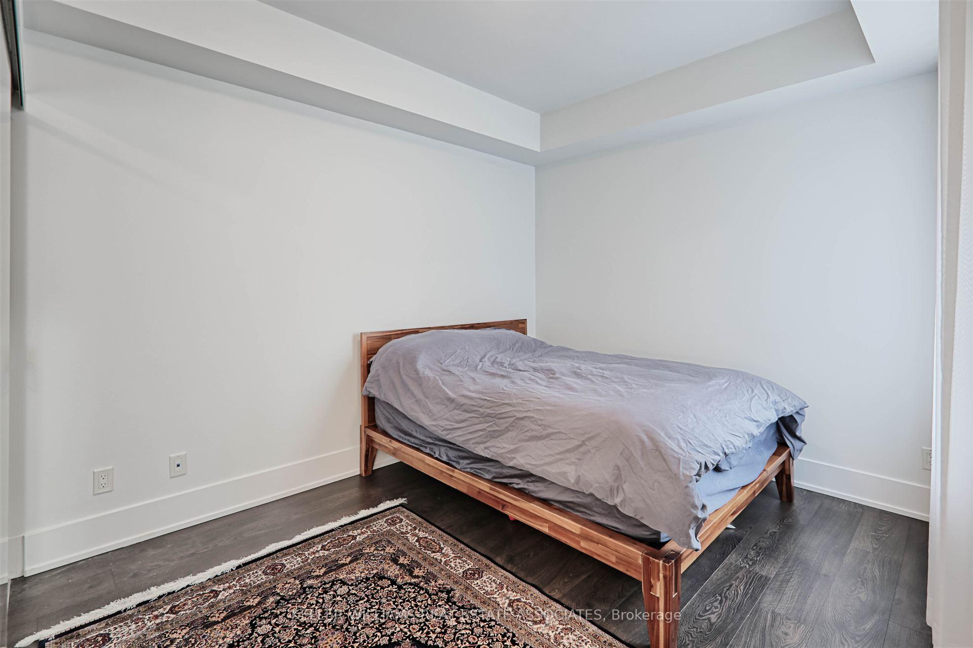 2 Bedrooms Condo at 15 Merchants’ Wharf, Toronto For sale