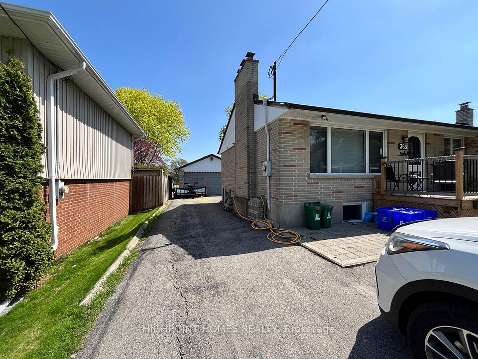 365 Welland Avenue, Oshawa, ON L1J 3C7