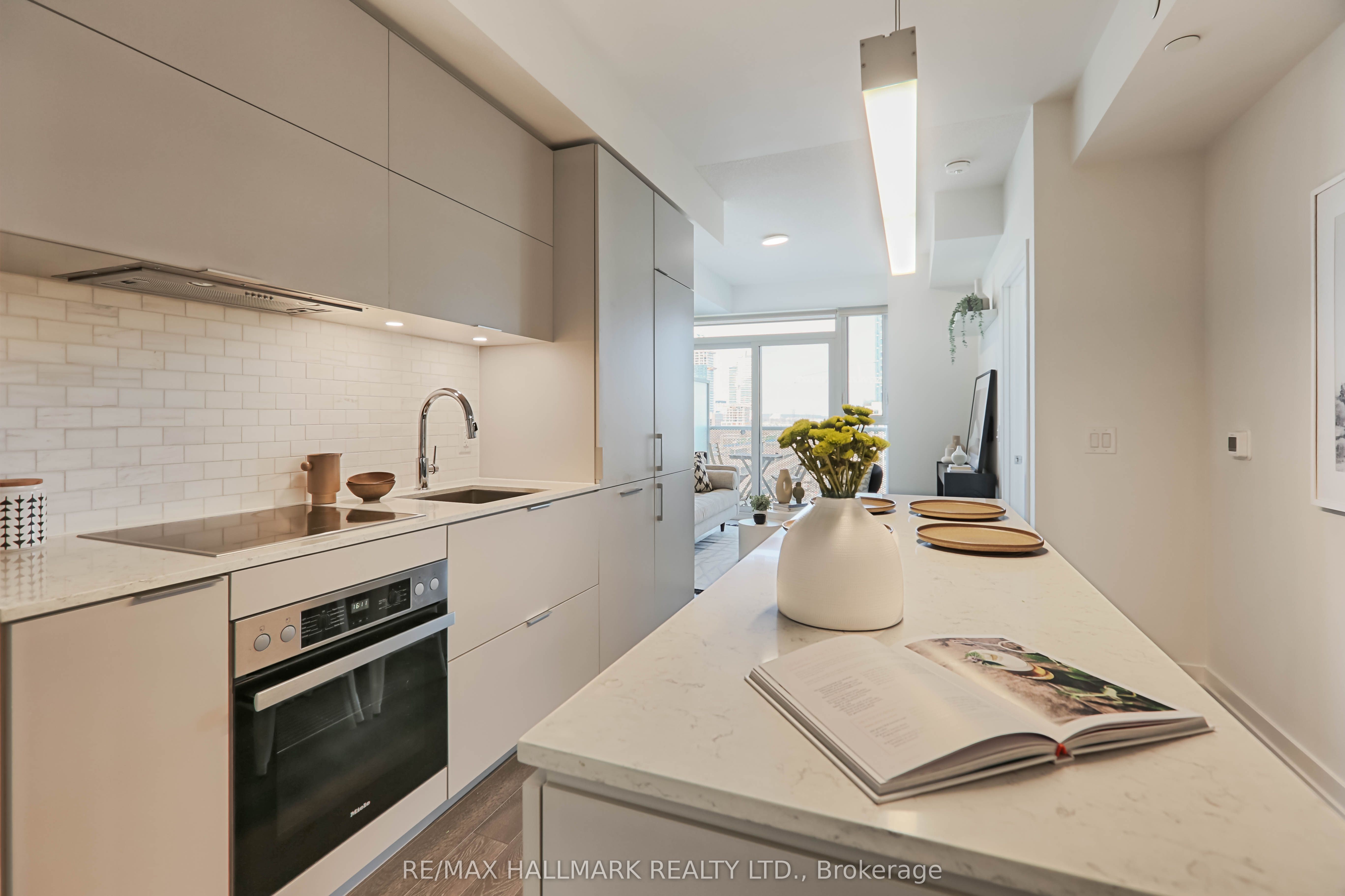 20 Richardson Street, #602
