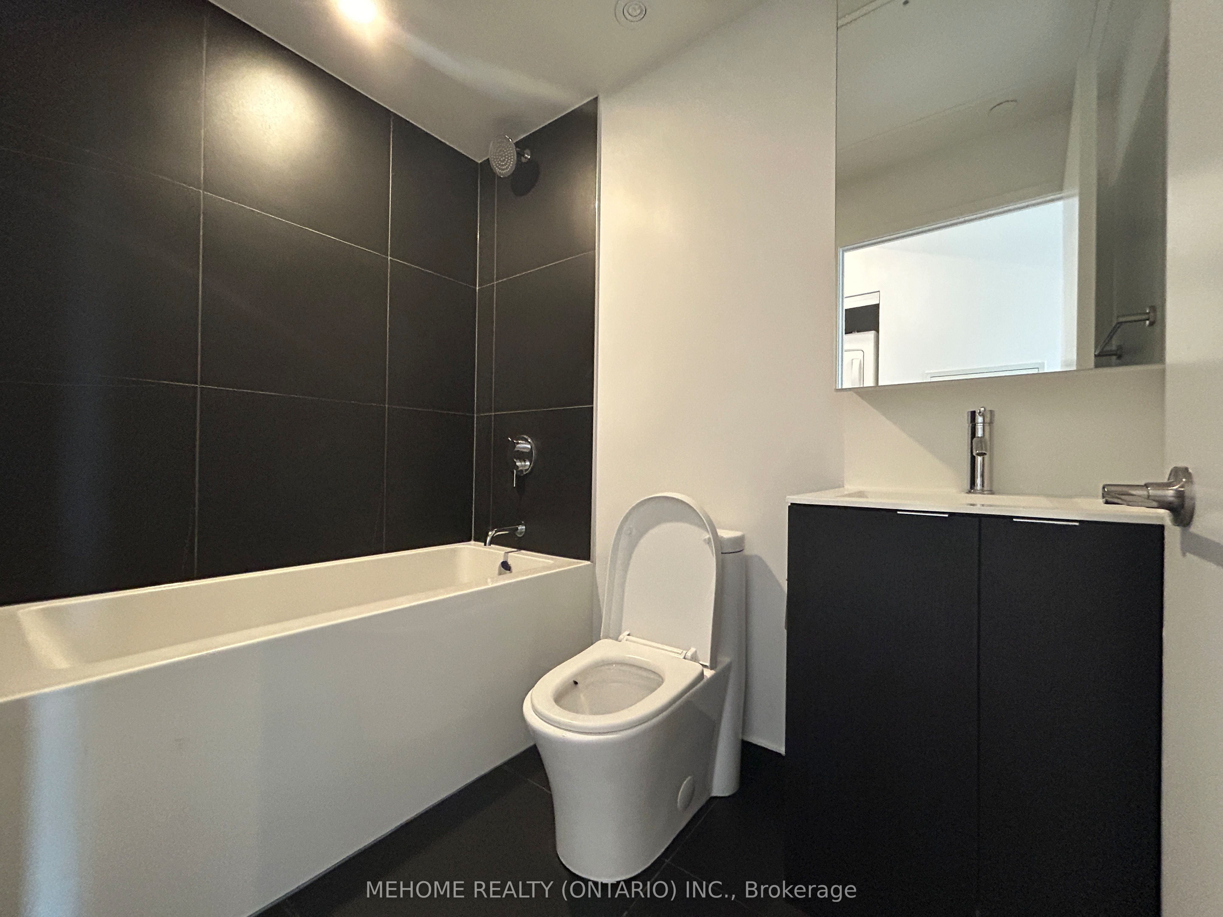 20 Edward Street, #1616