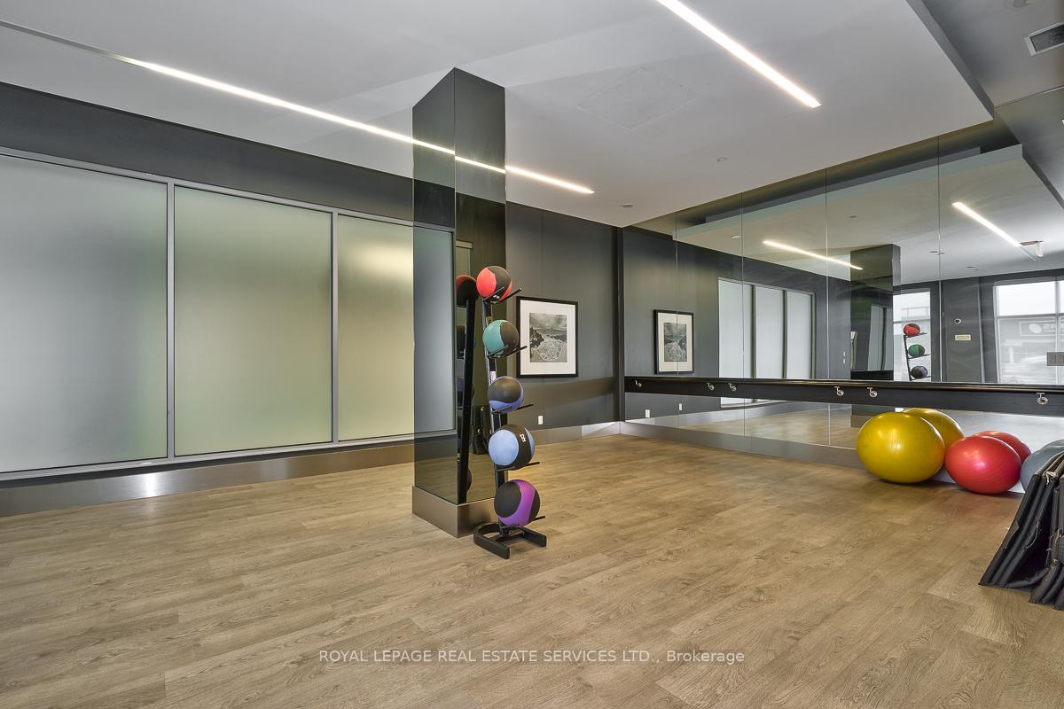 2 Bedrooms Condo at 65 Speers,  Oakville For sale