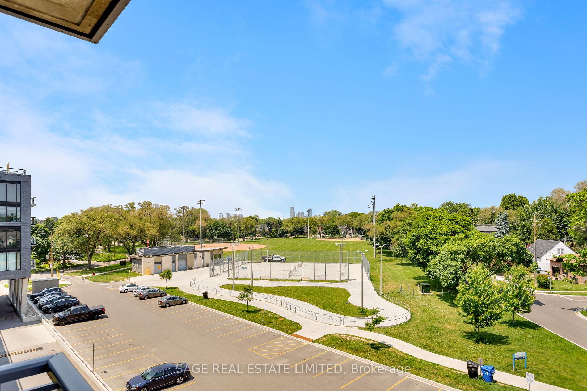 2 Bedrooms Condo at 760 The Queensway, Toronto For sale
