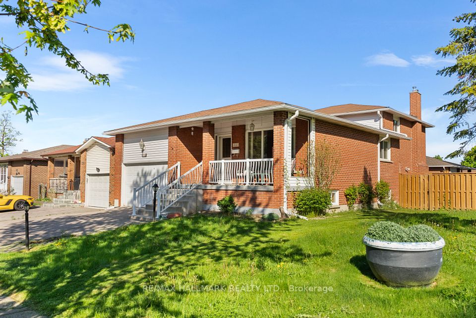 232 Chalfield Lane, Mississauga, ON L4Z 1L5