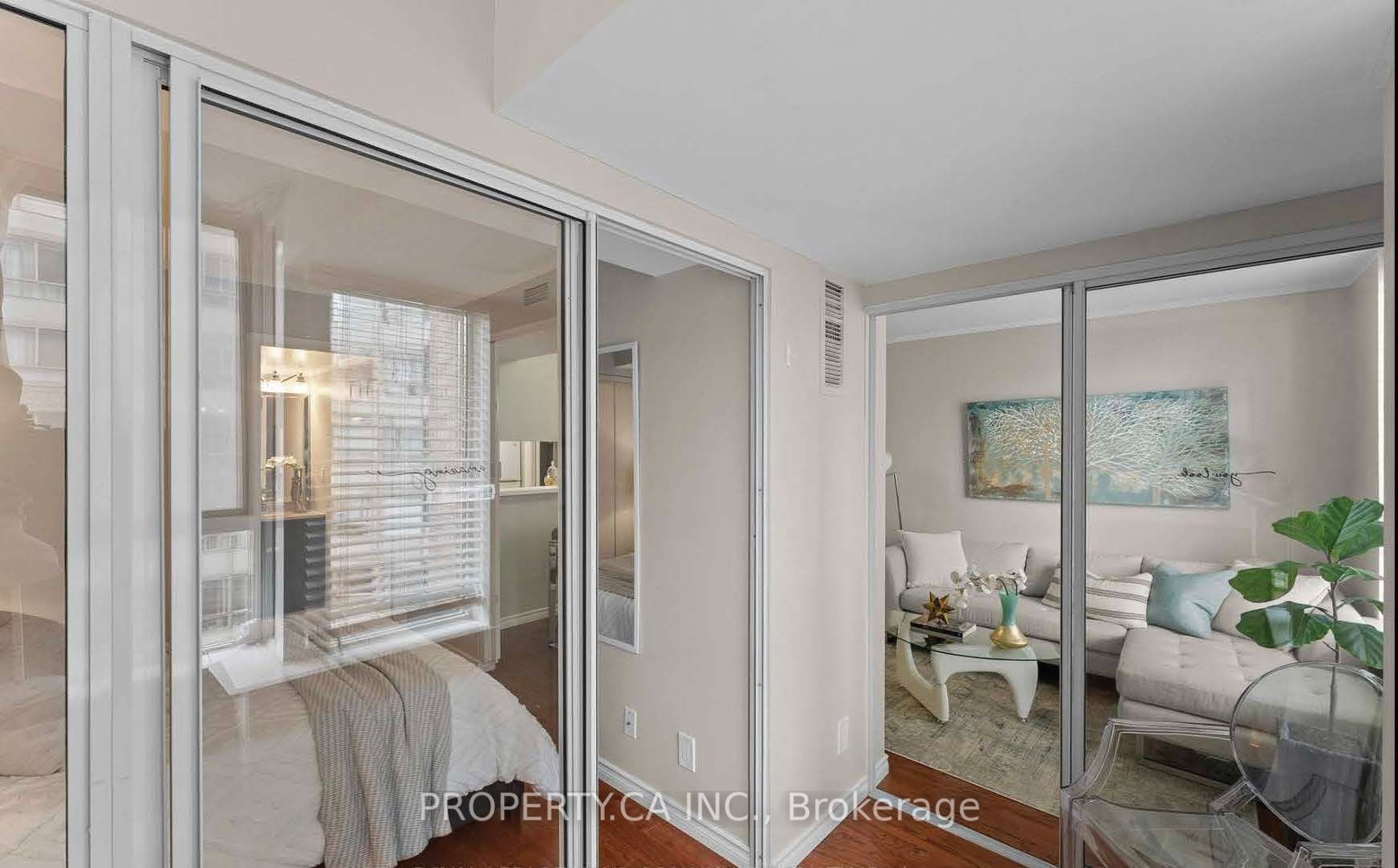711 Bay Street, #1221