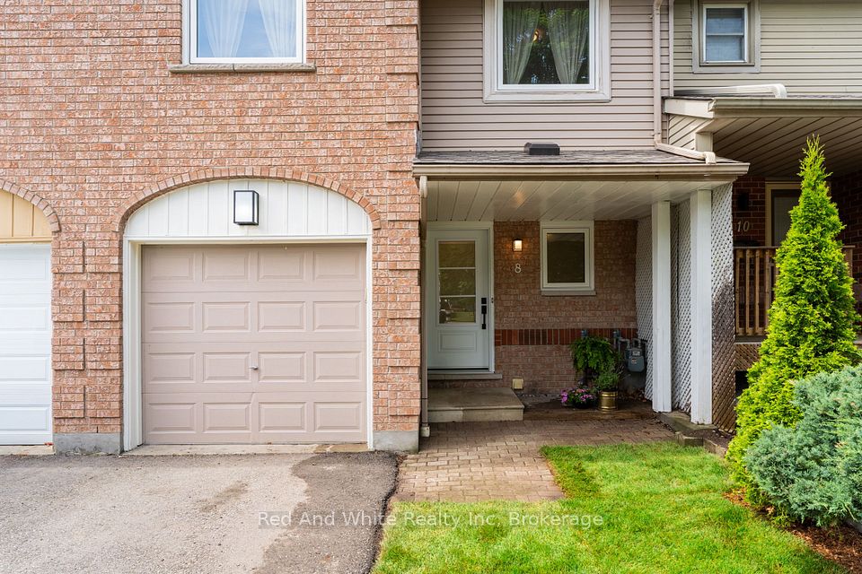 8 Grandridge