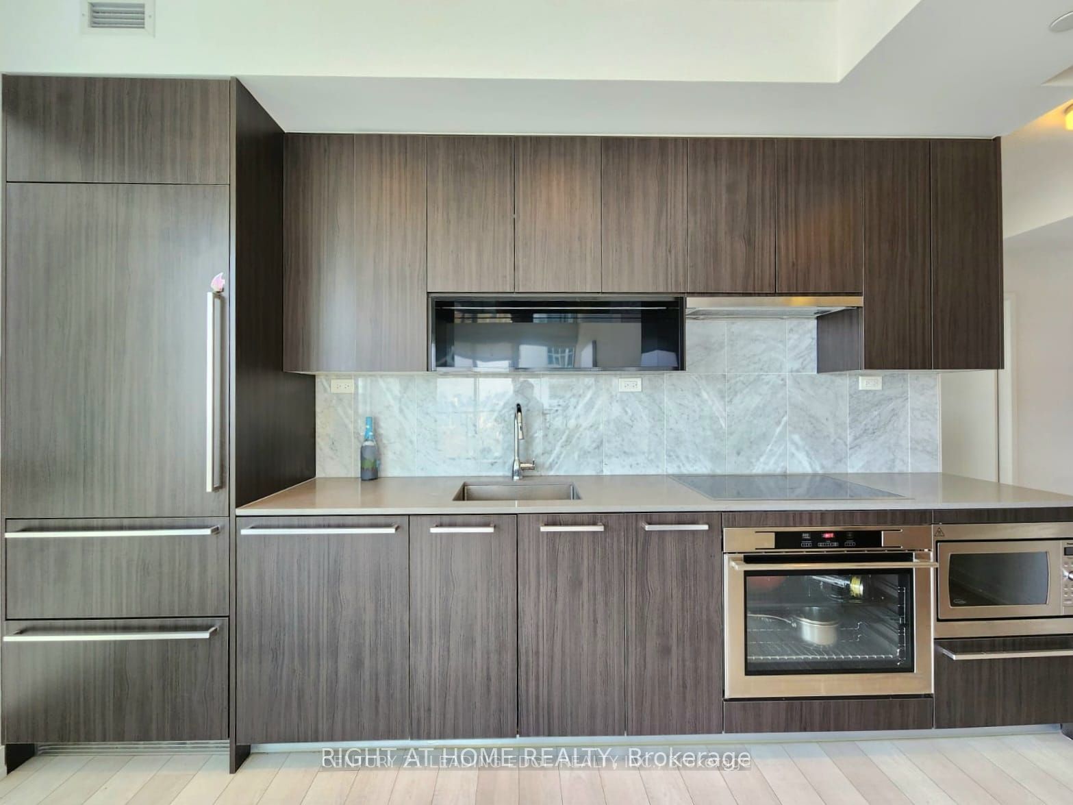 115 Mcmahon Drive, #2903