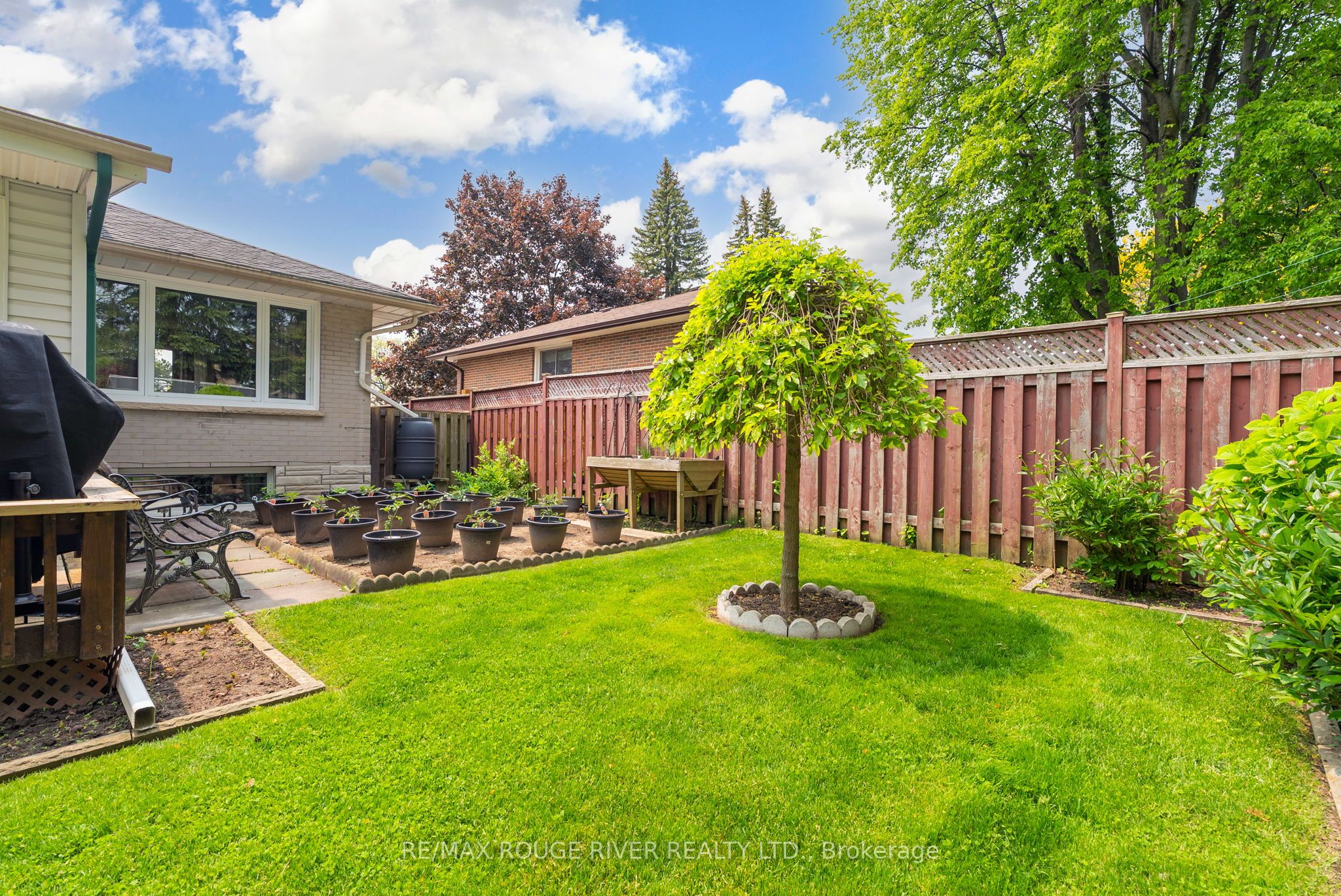 665 Jasmine Crescent