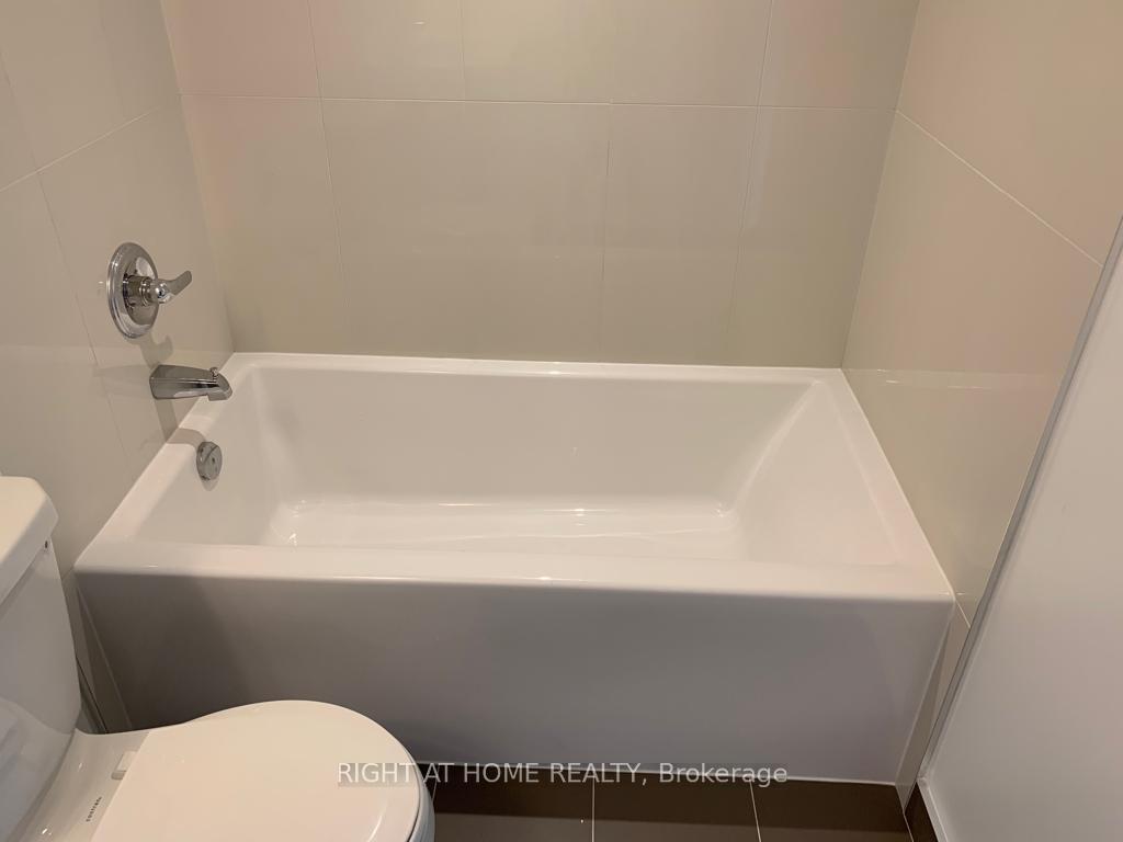 2 Bedrooms Condo at 7 Mabelle,  Toronto For sale
