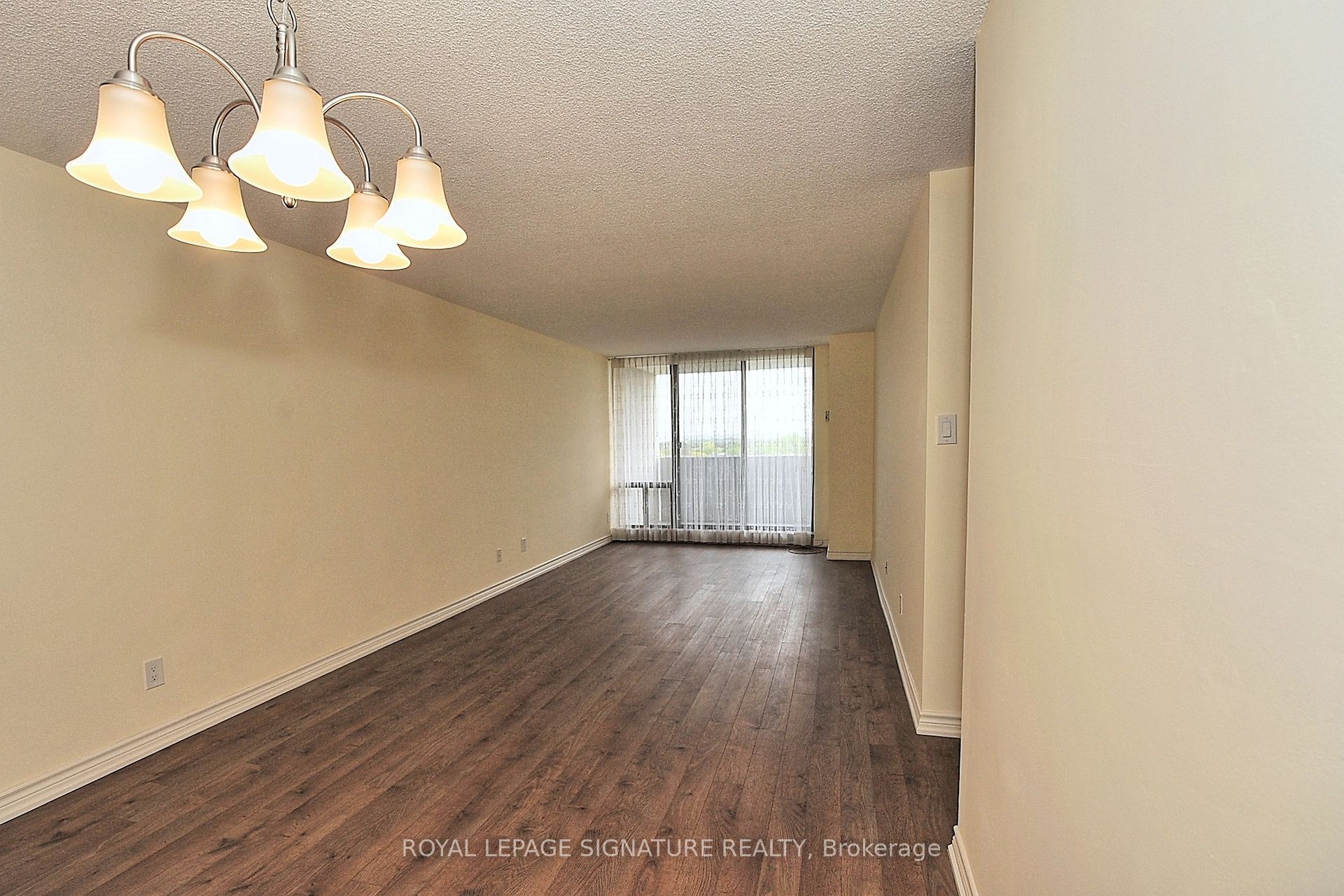 10 Tangreen Court, #702