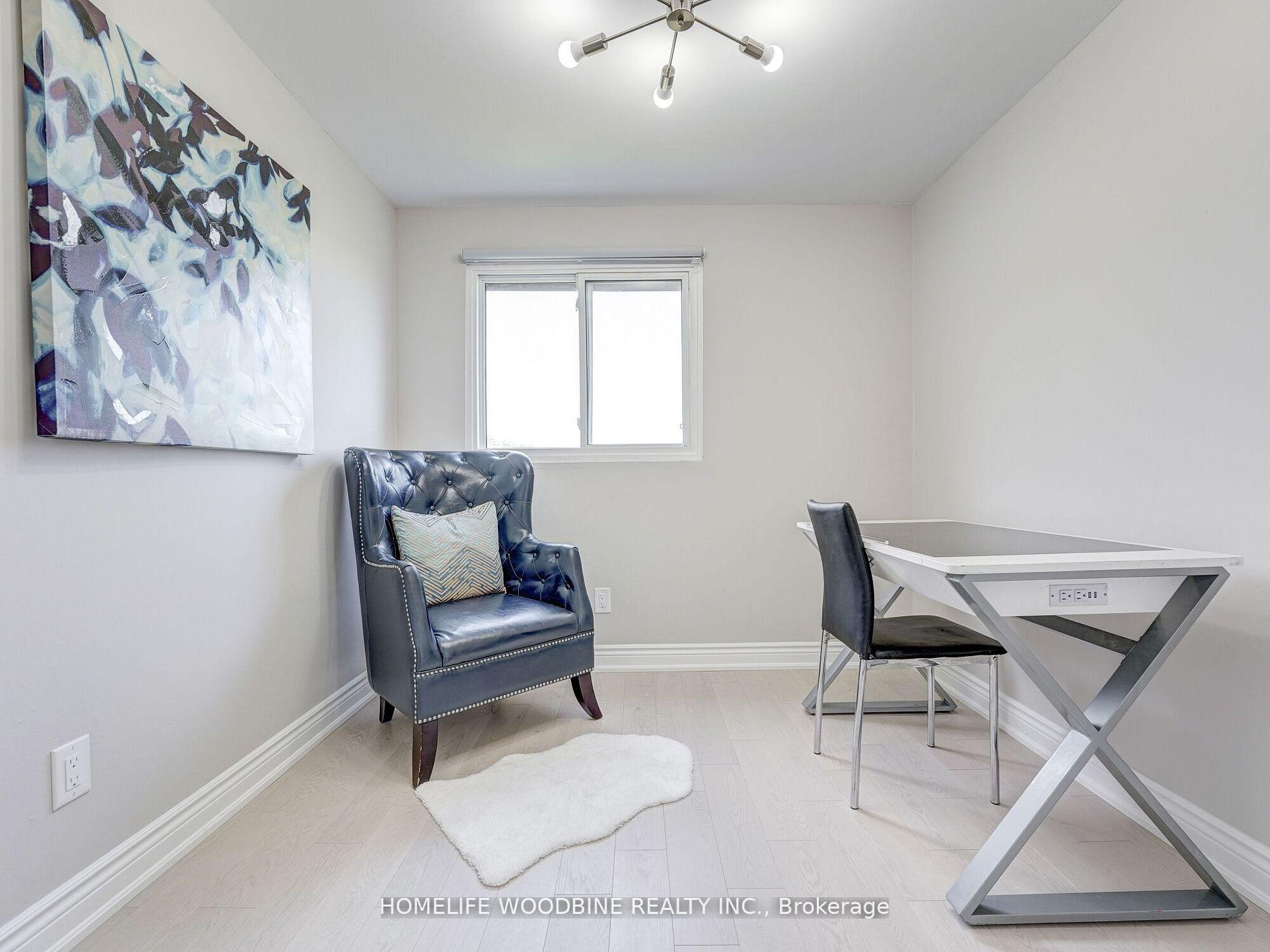 3 Bedrooms Condo at 121 Centennial,  Toronto For sale