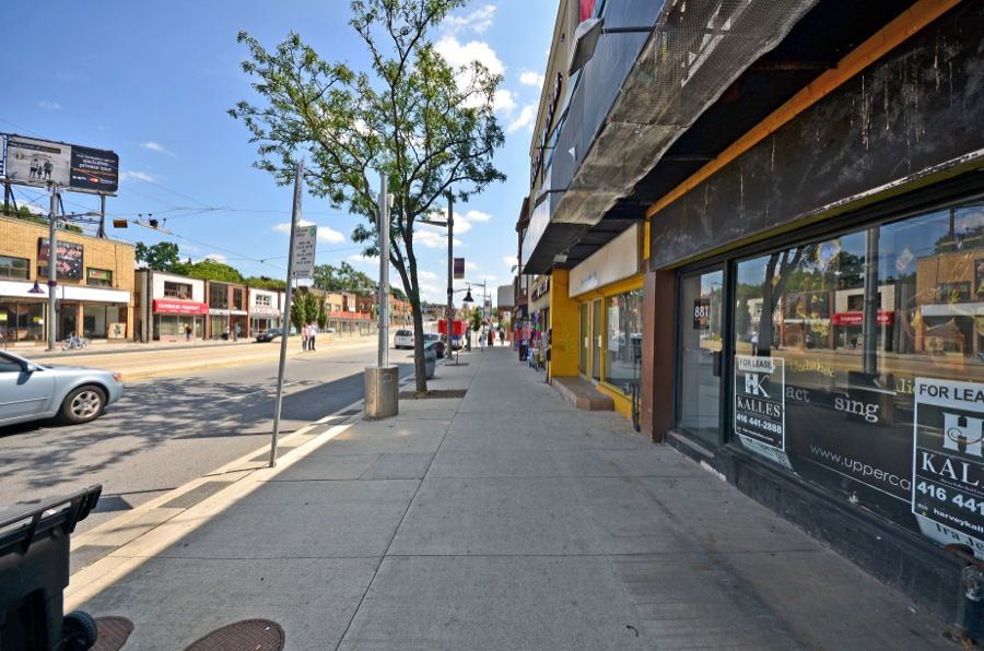 881 St Clair Avenue W Bsmt