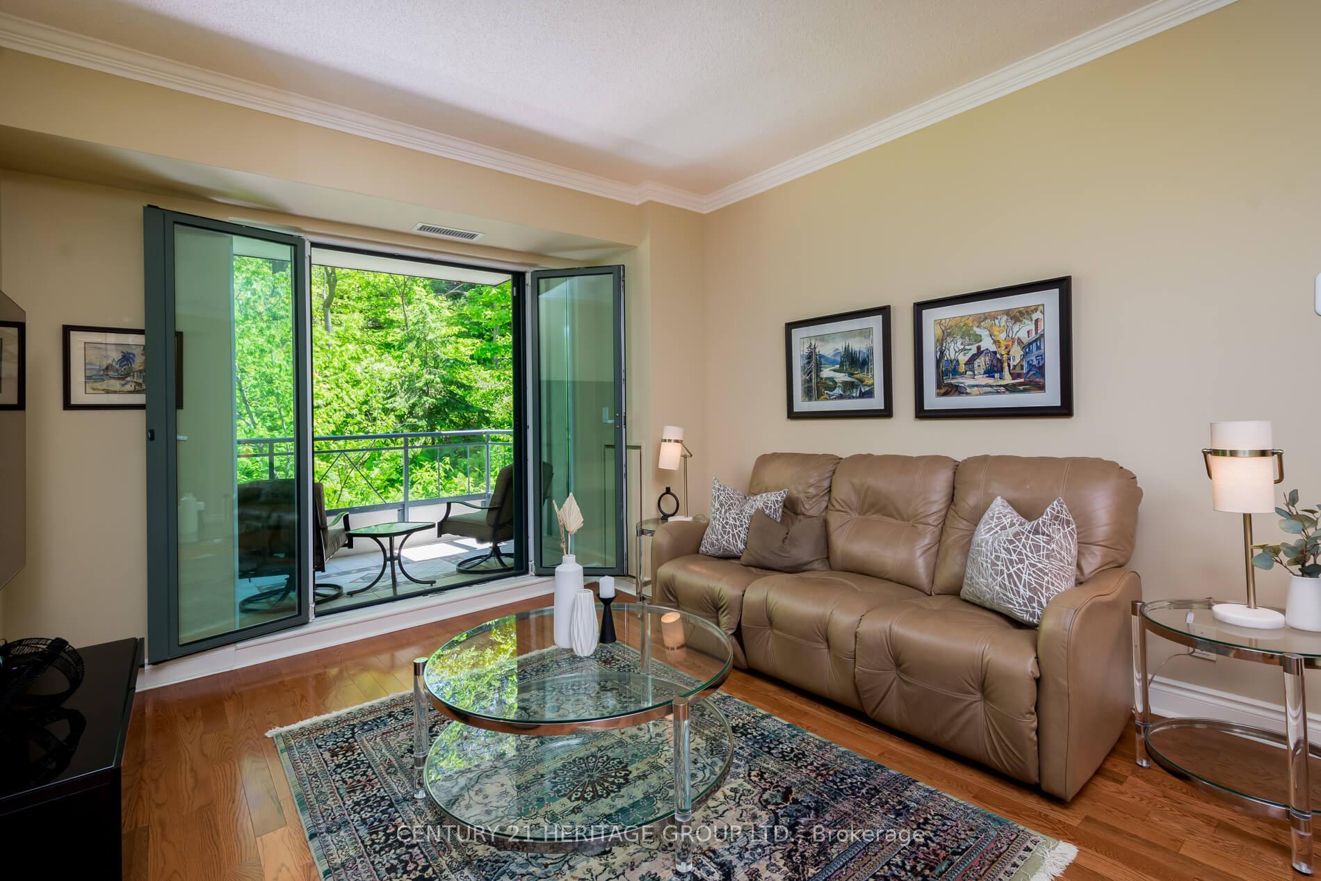2 Bedrooms Condo at 11 William Carson, Toronto For sale
