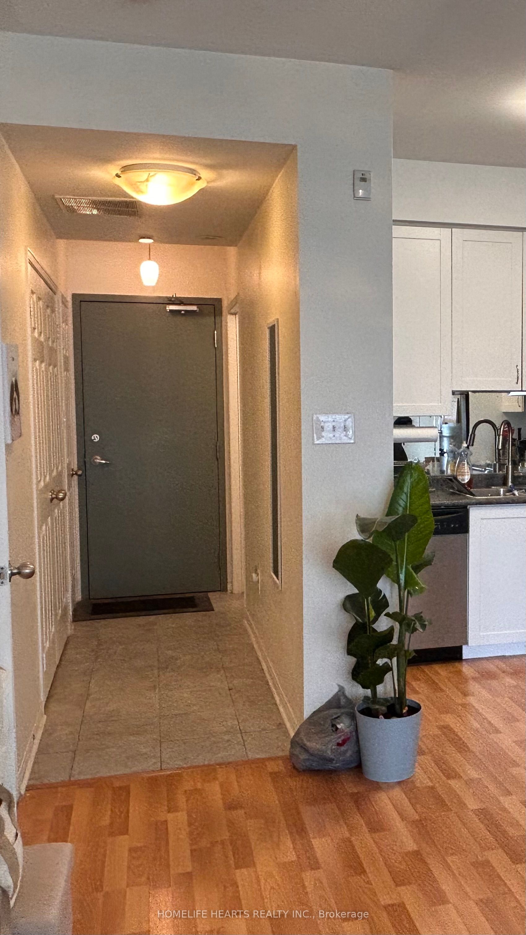 3055 Thomas Street, #109
