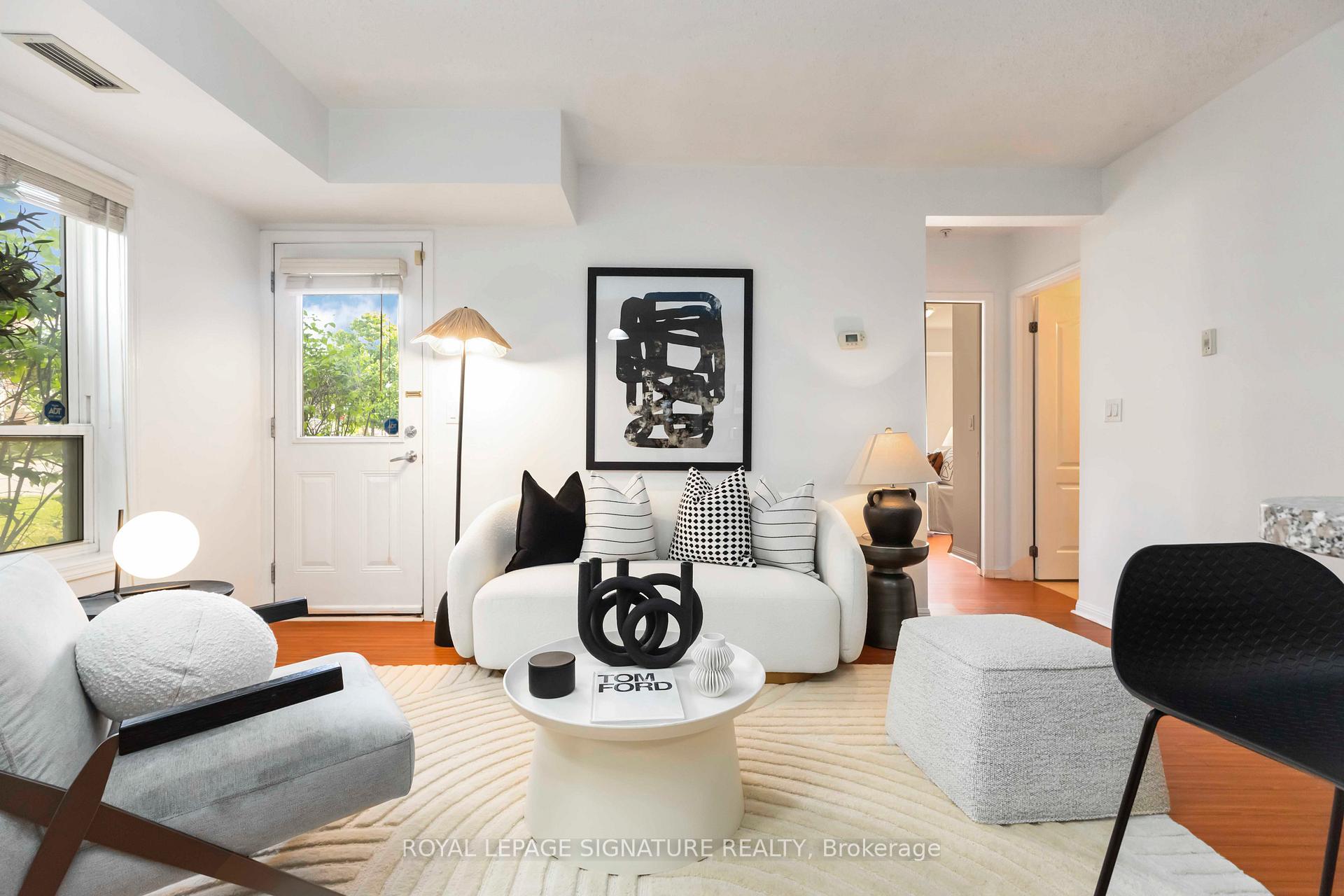 3 Bedrooms Condo at 60 Mendelssohn, Toronto For sale