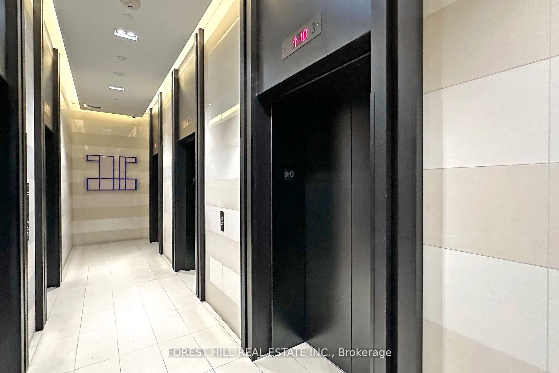 2 Bedrooms Condo at 501 Yonge,  Toronto For sale