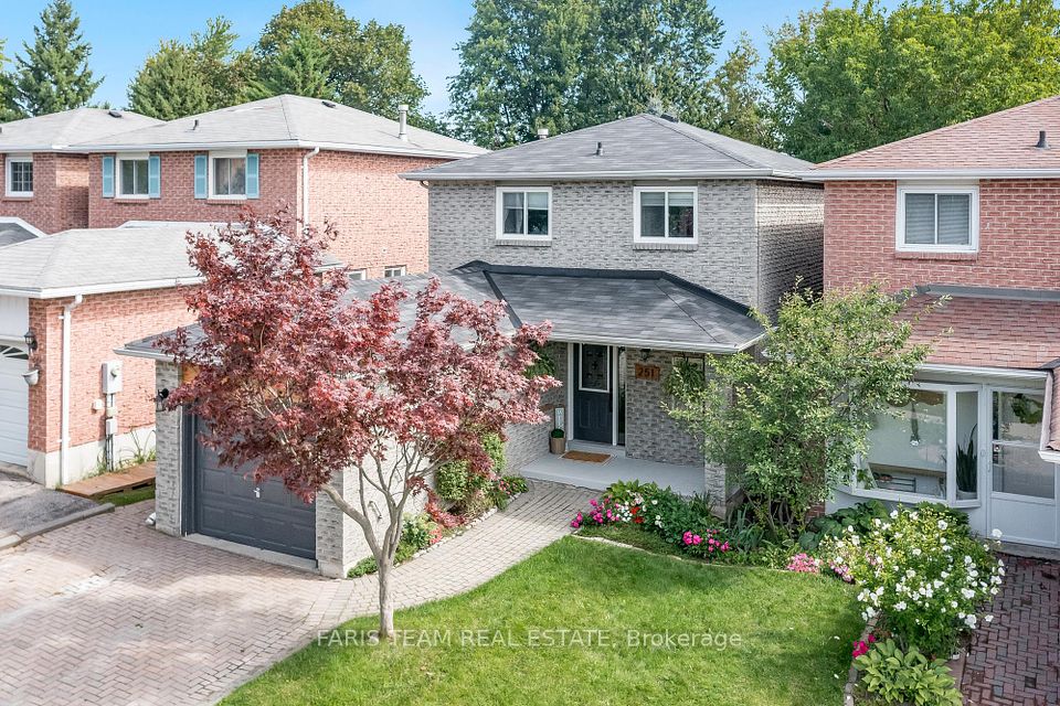 251 Colborne