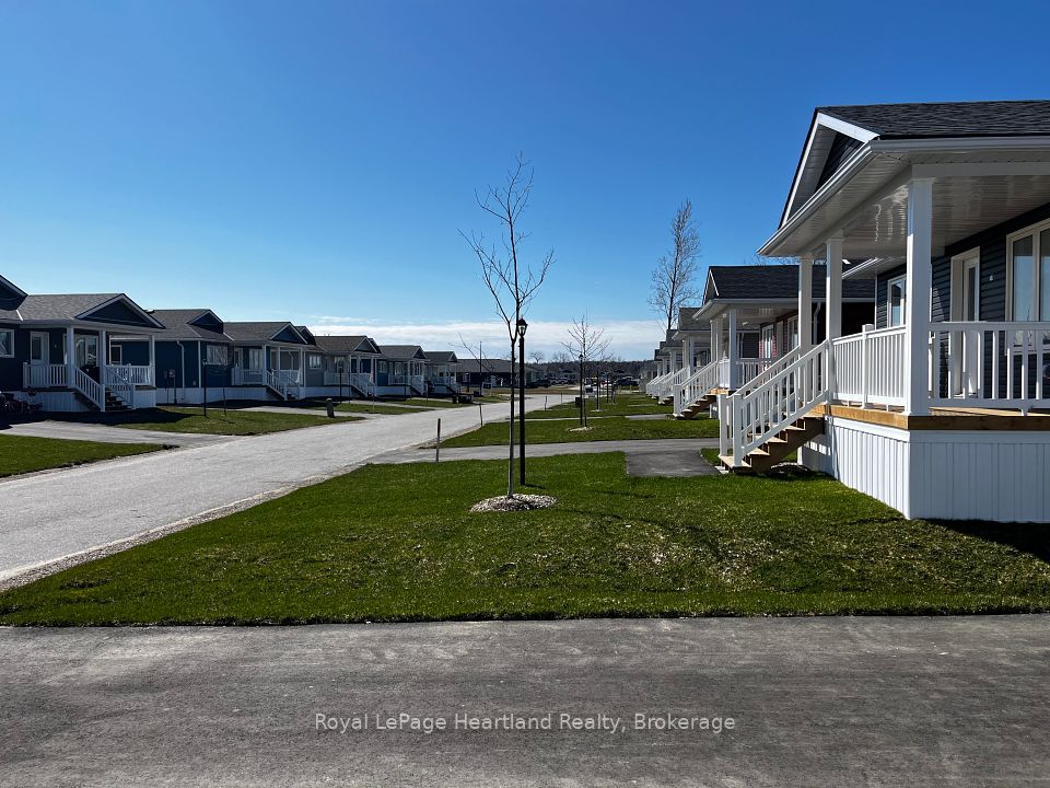 11 Bluffs View Boulevard, Ashfield-Colborne-Wawanosh, ON N7A 0C1