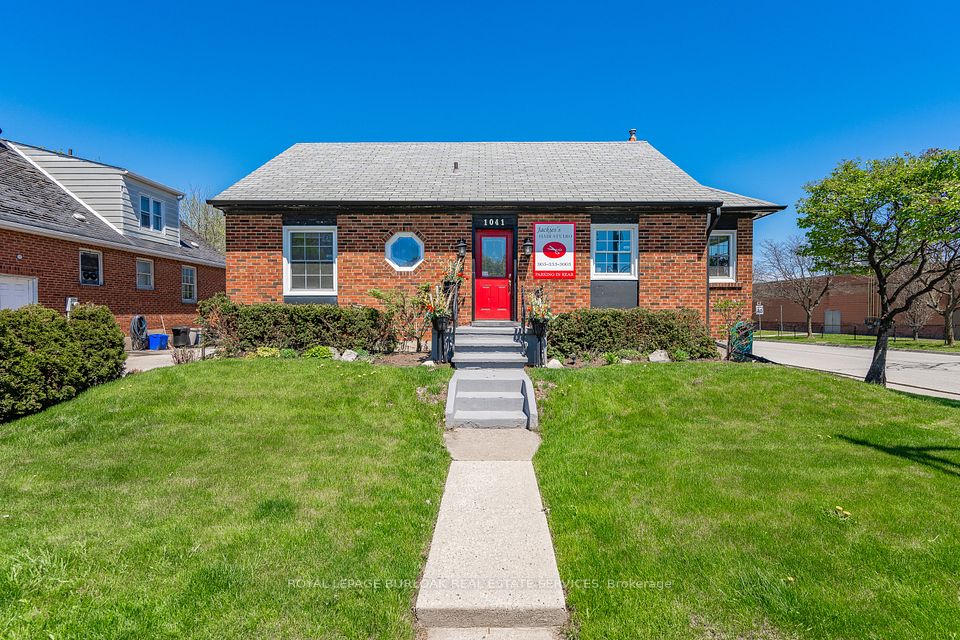 1041 Brant