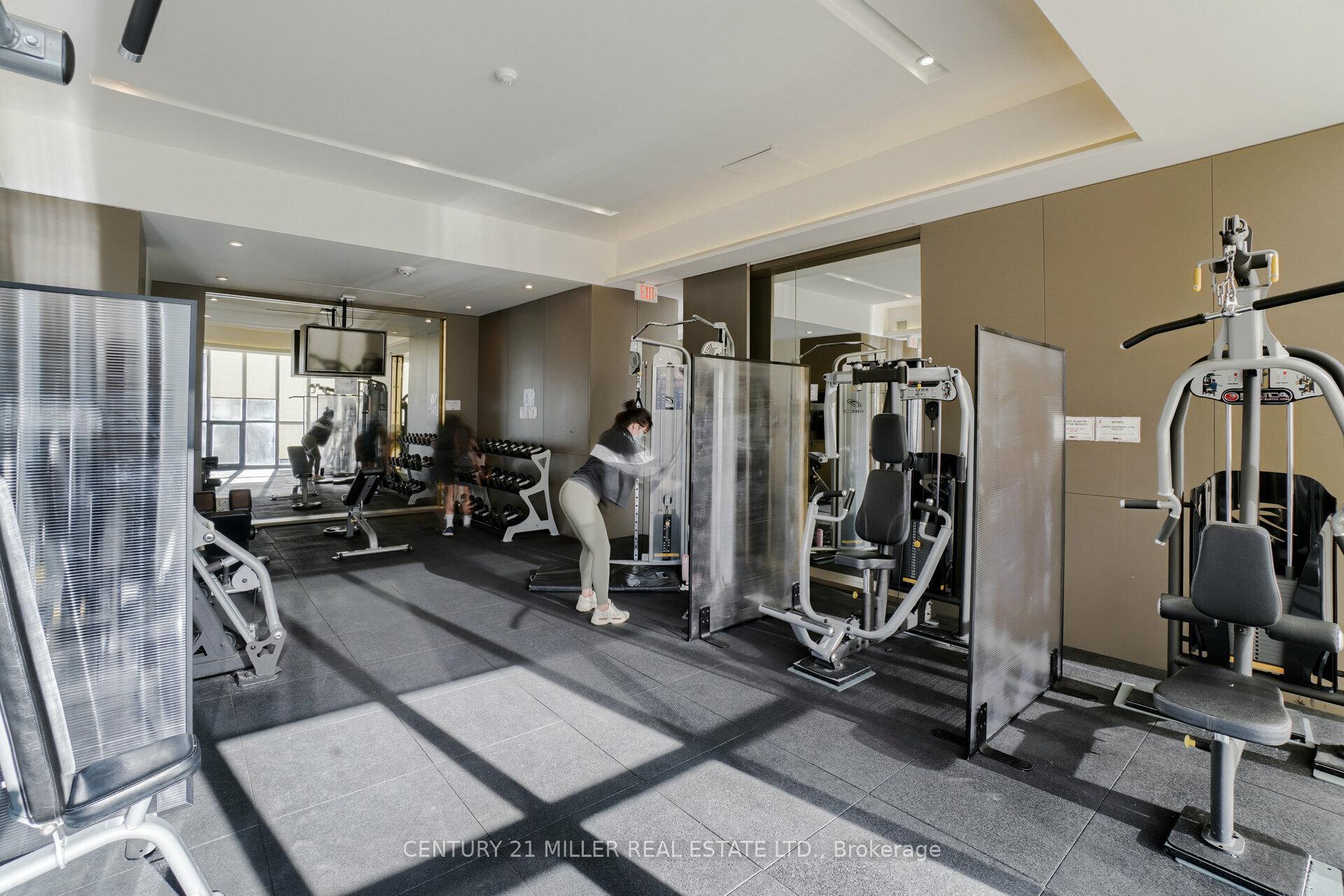 2 Bedrooms Condo at 101 Charles, Toronto For sale
