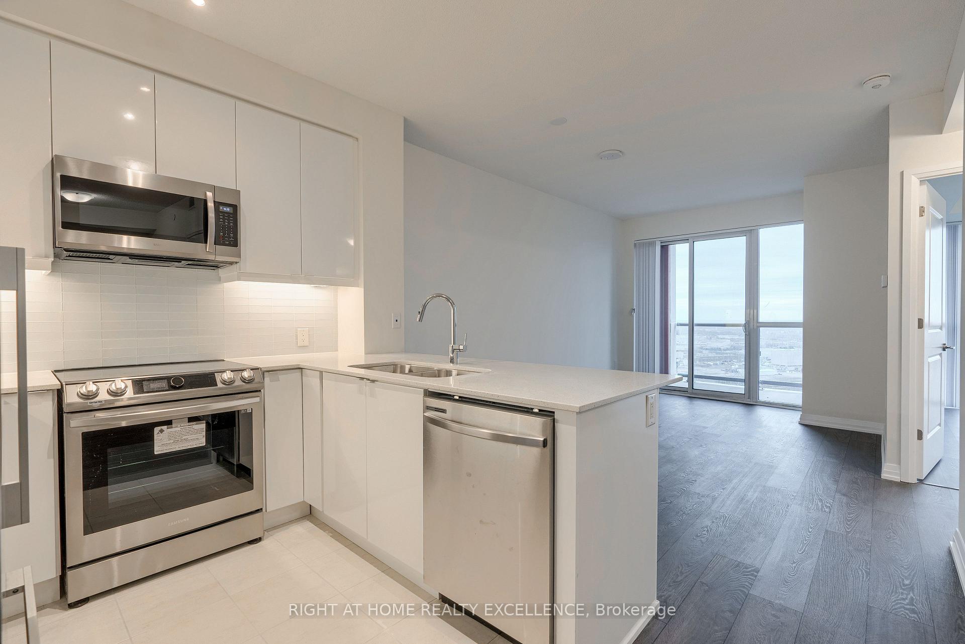 2 Bedrooms Condo at 50 Thomas Riley, Toronto For sale