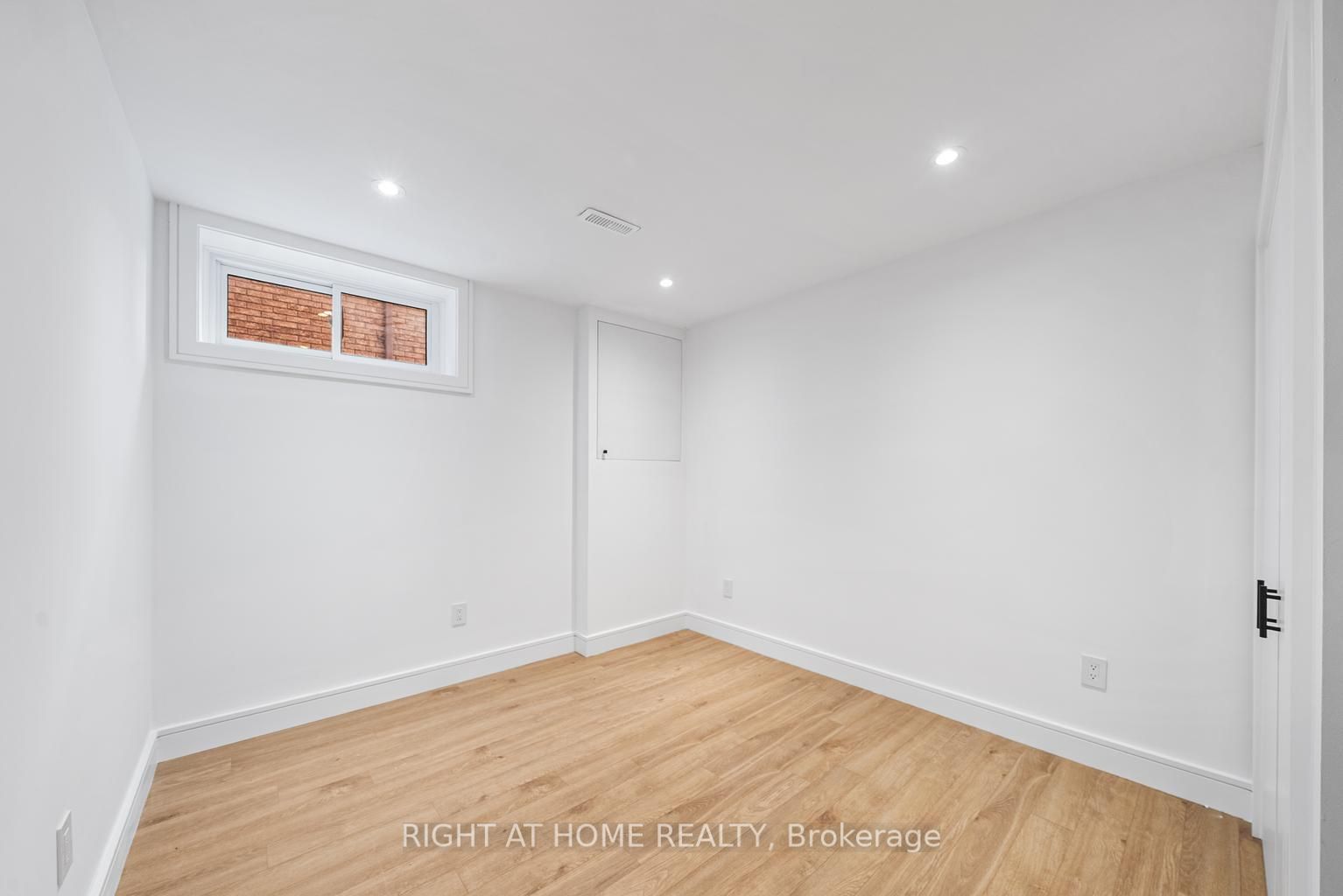 93 Pemberton Road