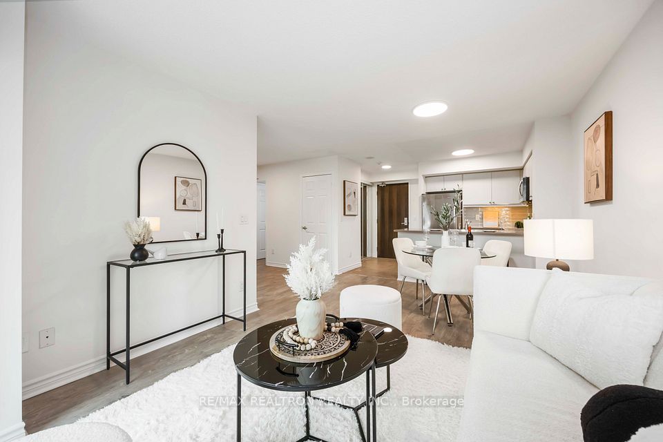 25 Lower Simcoe