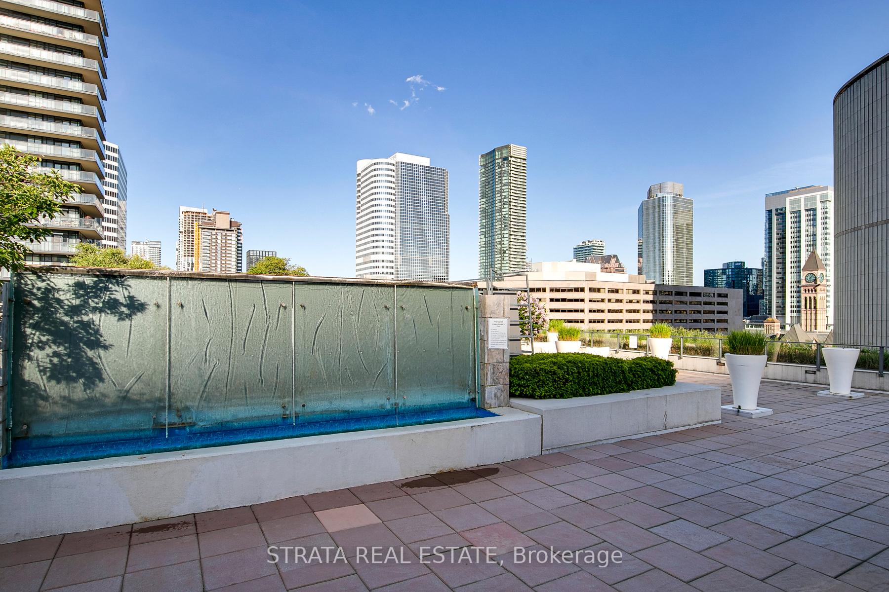 1 Bedroom Condo at 111 Elizabeth, Toronto For sale