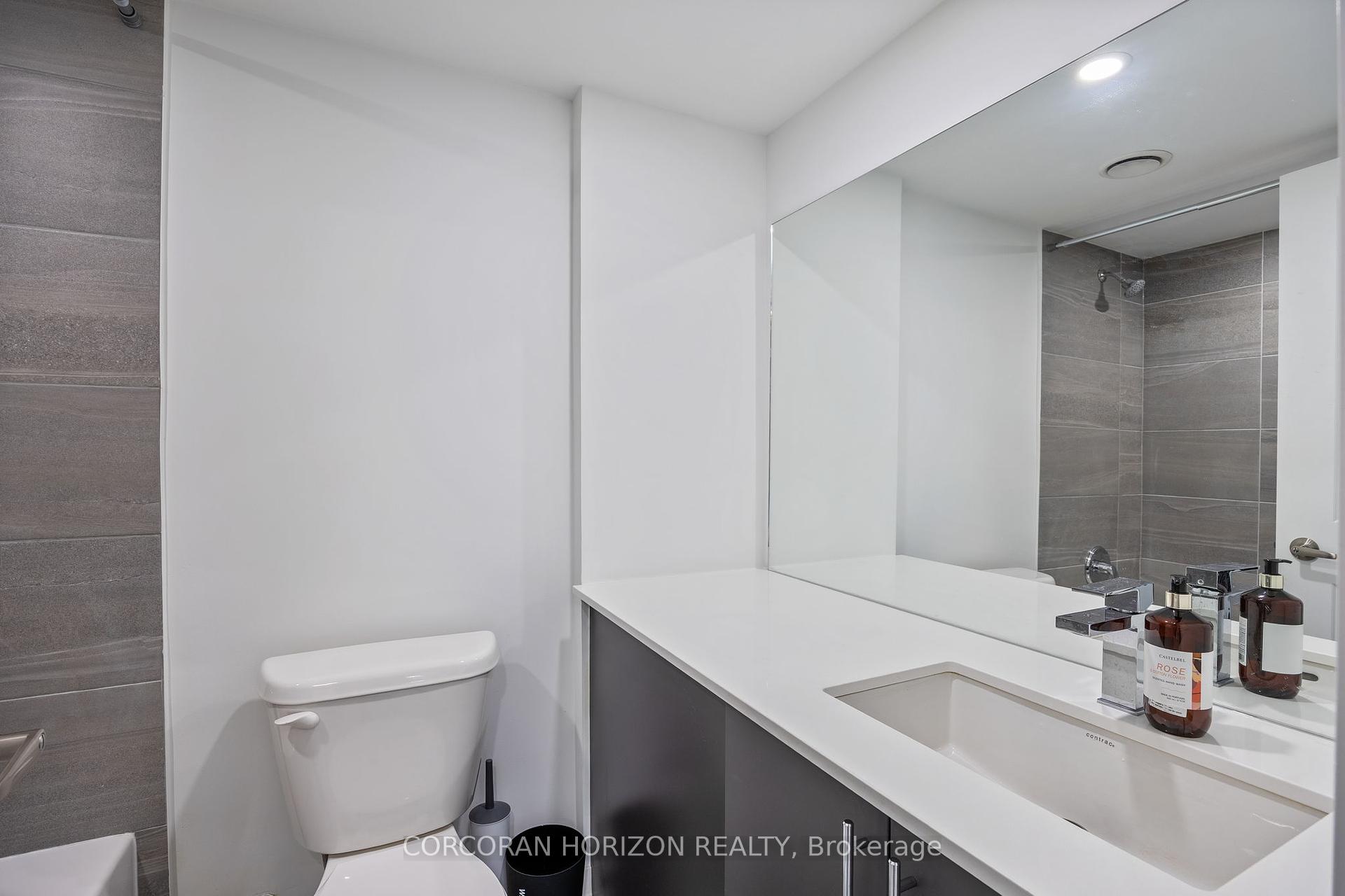 2 Bedrooms Condo at 8 Marquette, Toronto For sale