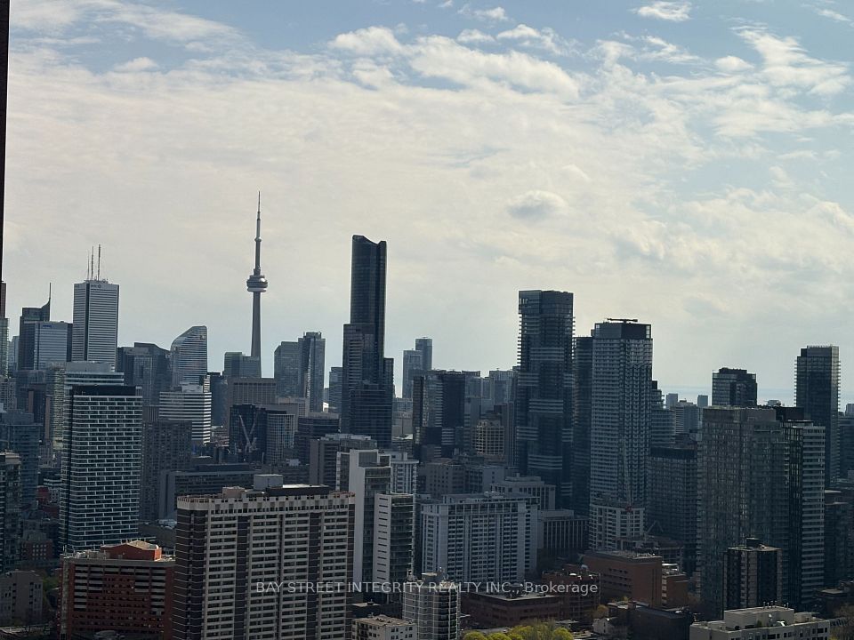 395 Bloor