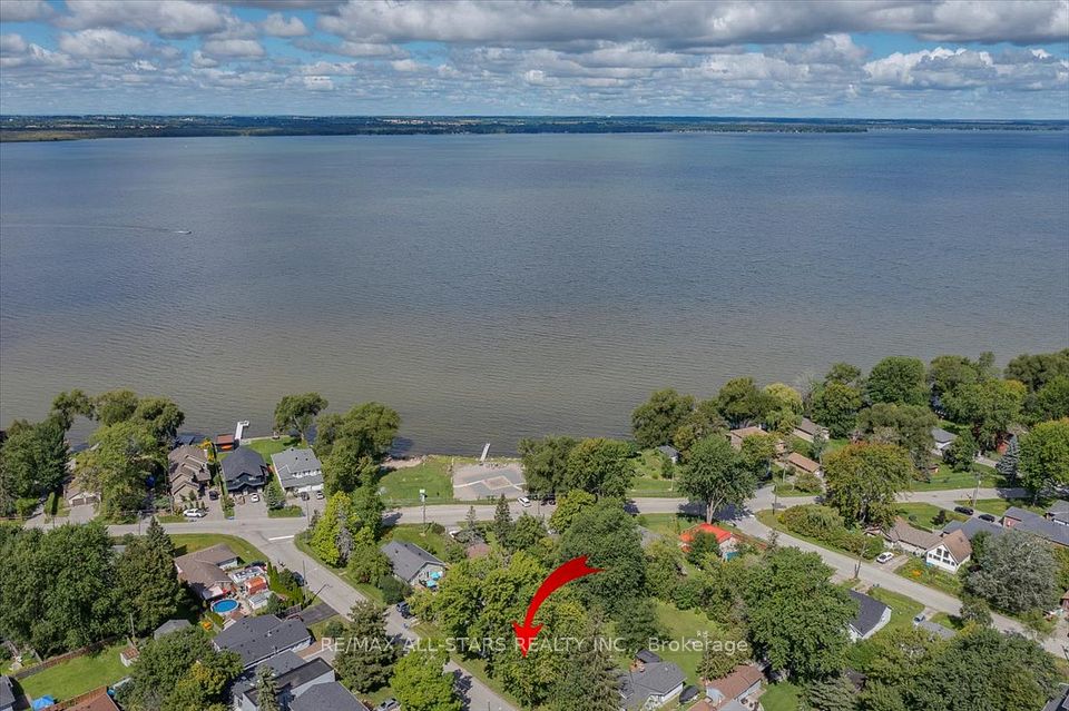 288 Woodycrest Avenue, Georgina, ON L4P 2W2