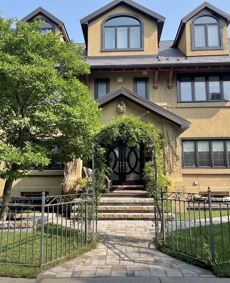 604 Queen Elizabeth