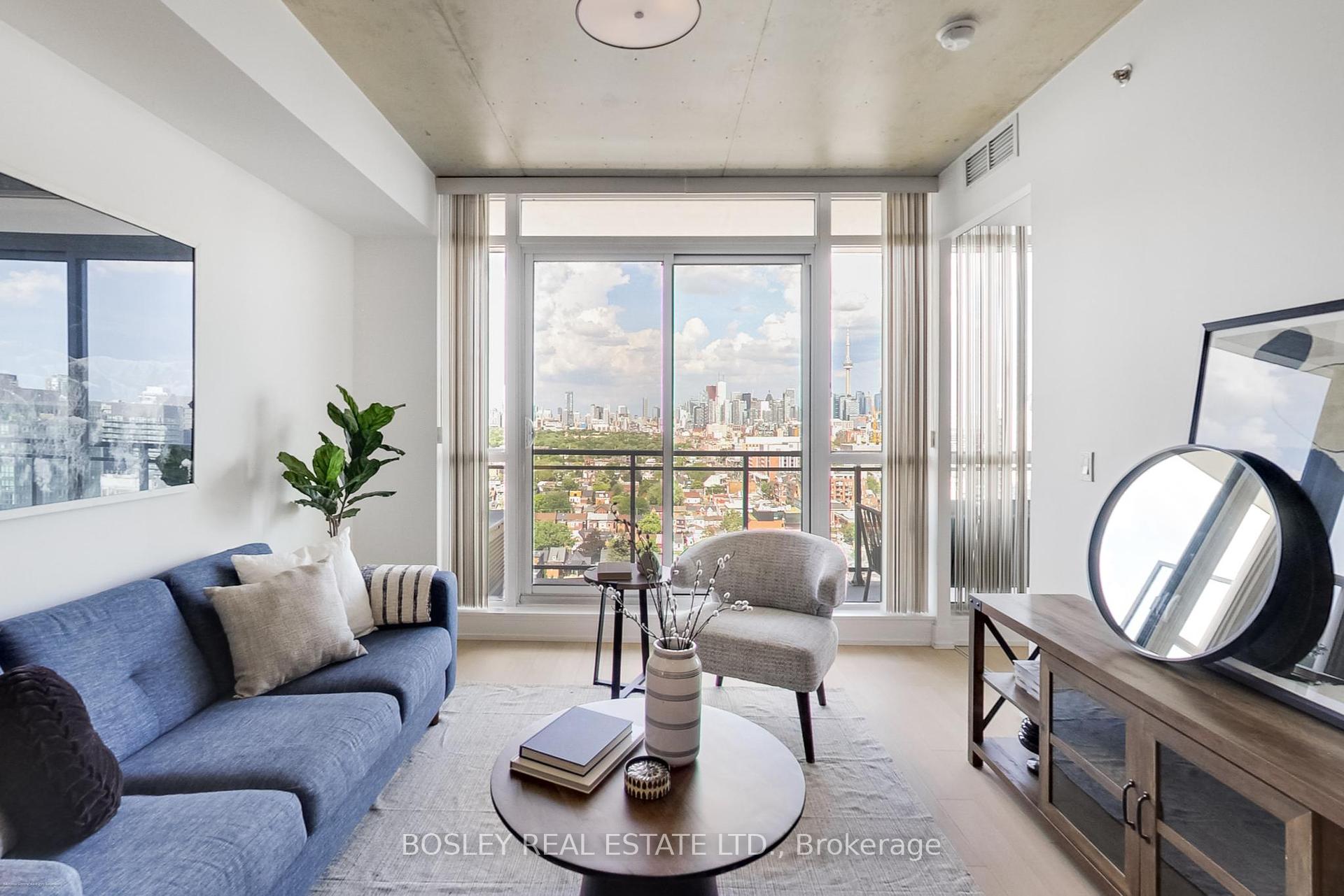 3 Bedrooms Condo at 20 Minowan Miikan, Toronto For sale