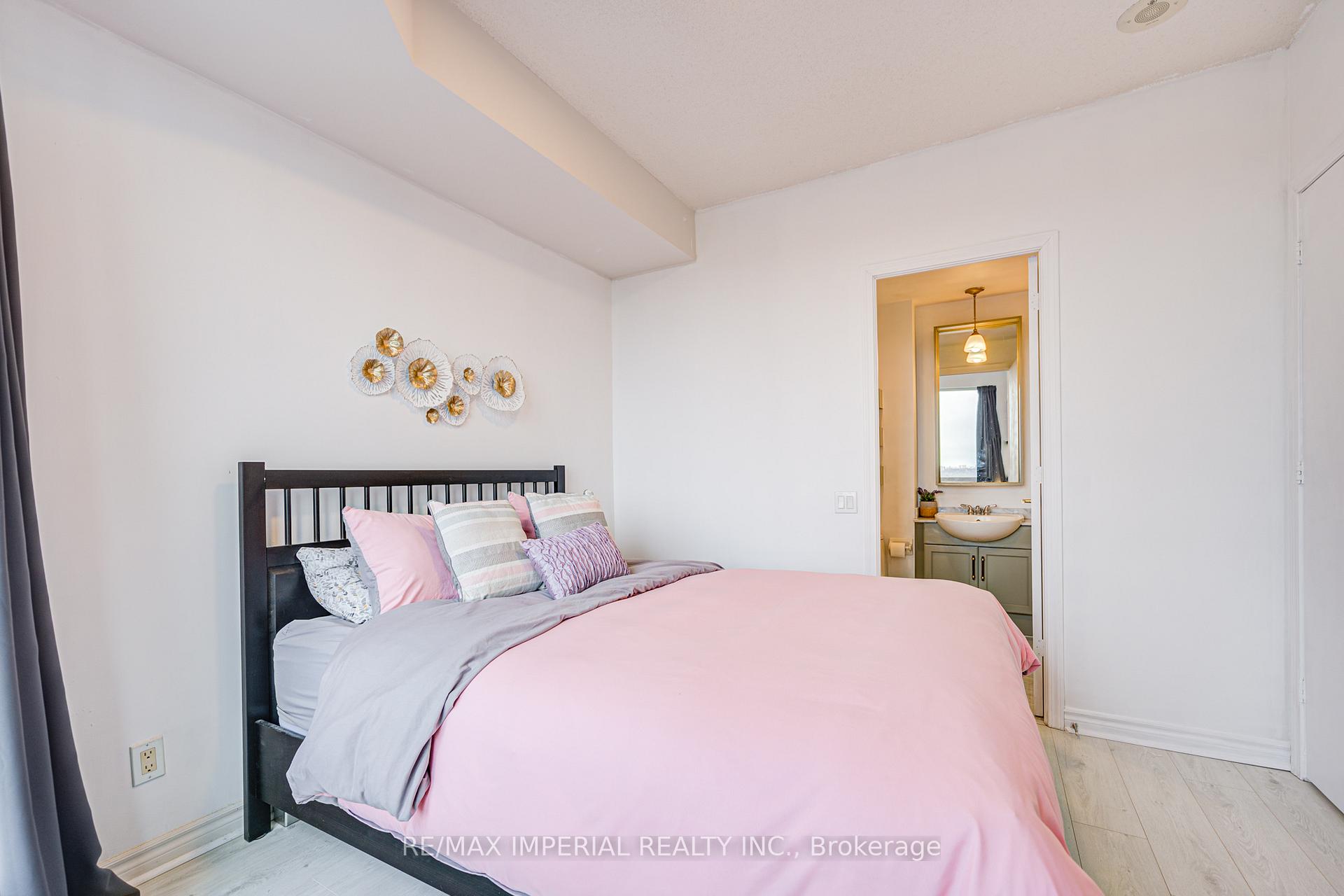 1 Bedroom Condo at 60 Byng, Toronto For sale