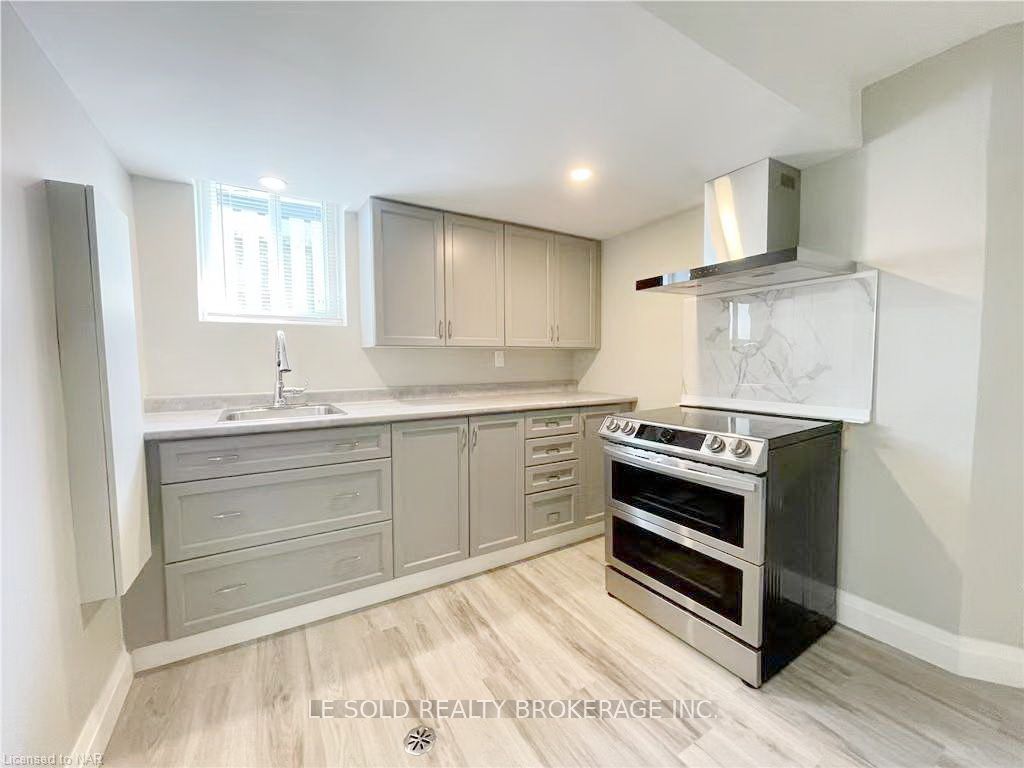 24 Winnifred Avenue