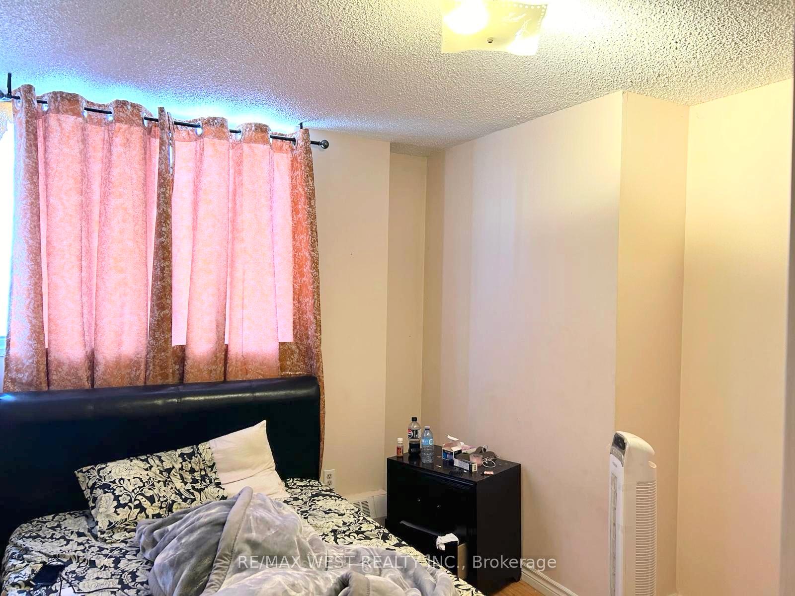 2 Bedrooms Condo at 330 Dixon,  Toronto For sale