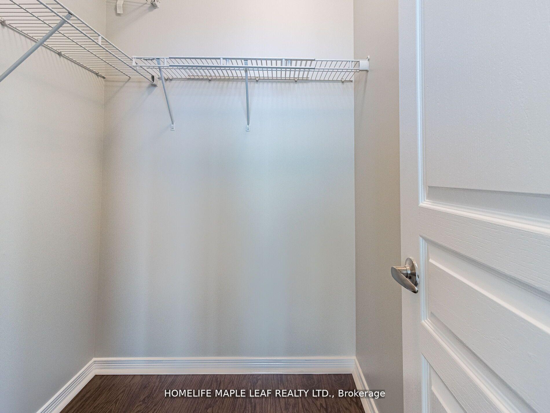 2 Bedrooms Condo at 2240 Lakeshore, Toronto For sale