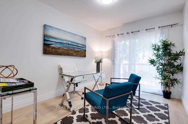 45 Vernon Road E, #Upper Level Only