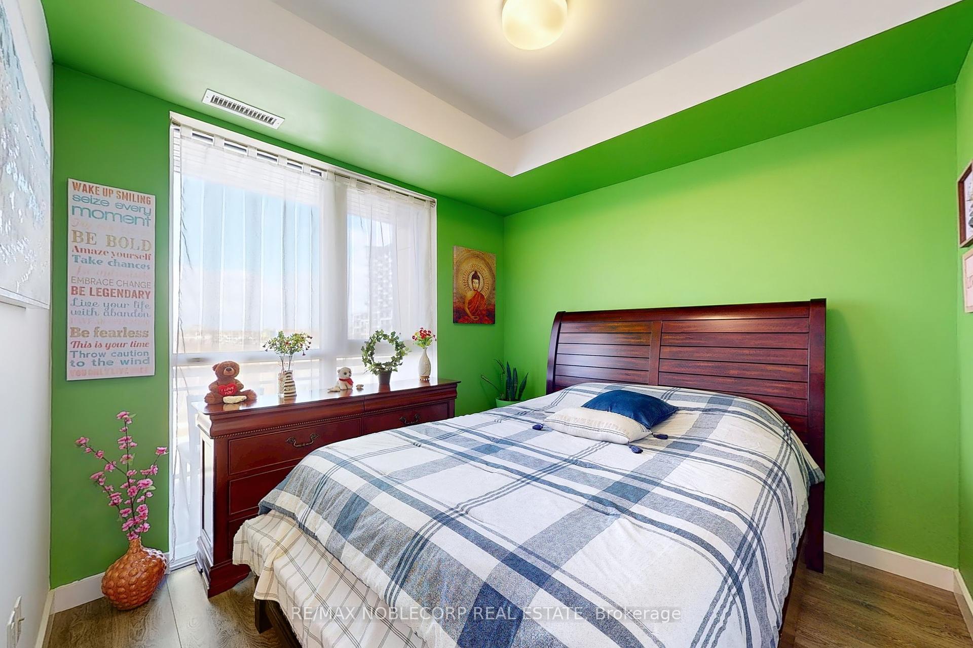 1 Bedroom Condo at 210 Sabina, Oakville For sale
