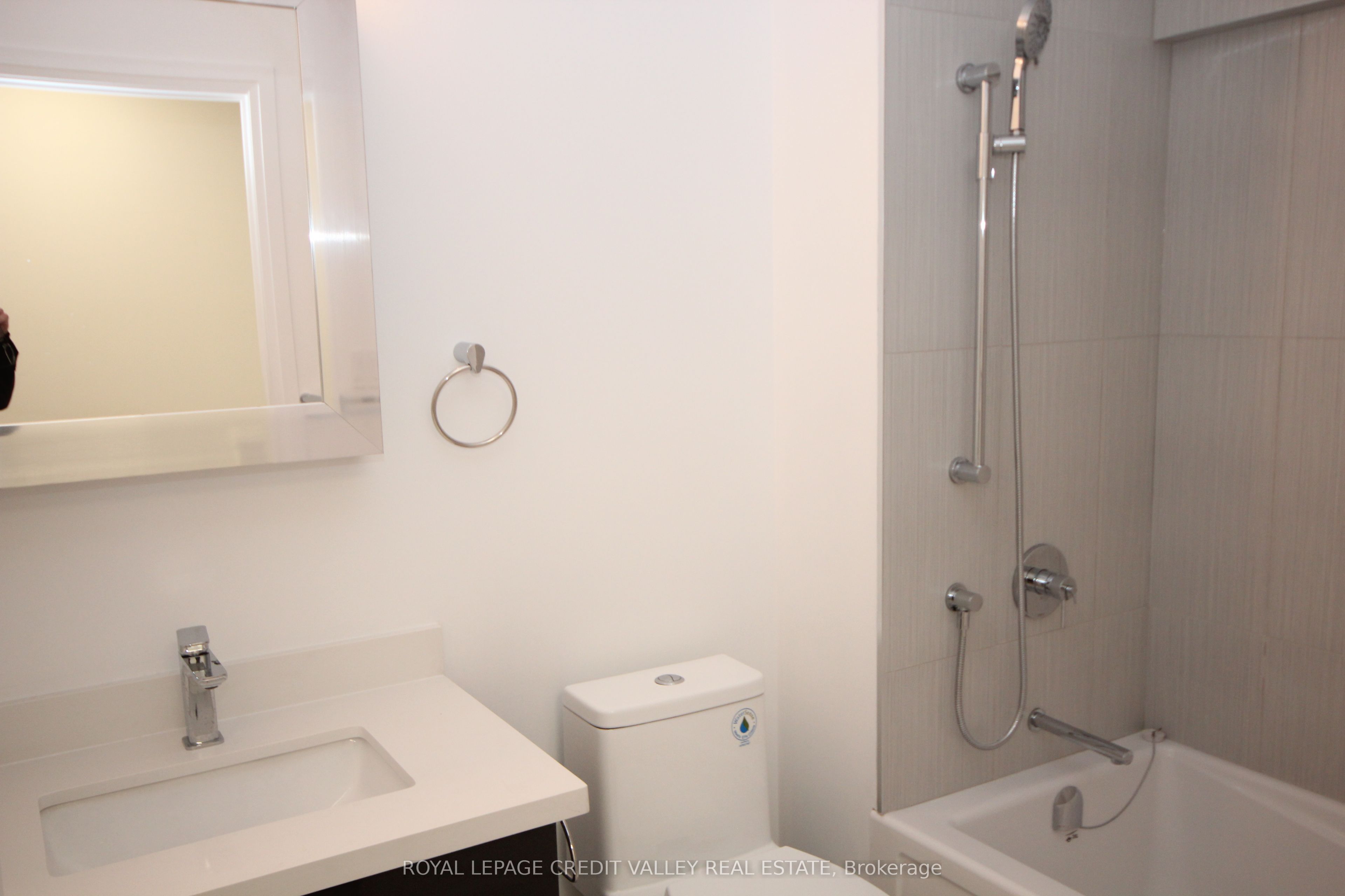 31 Baldwin Street, #Upper