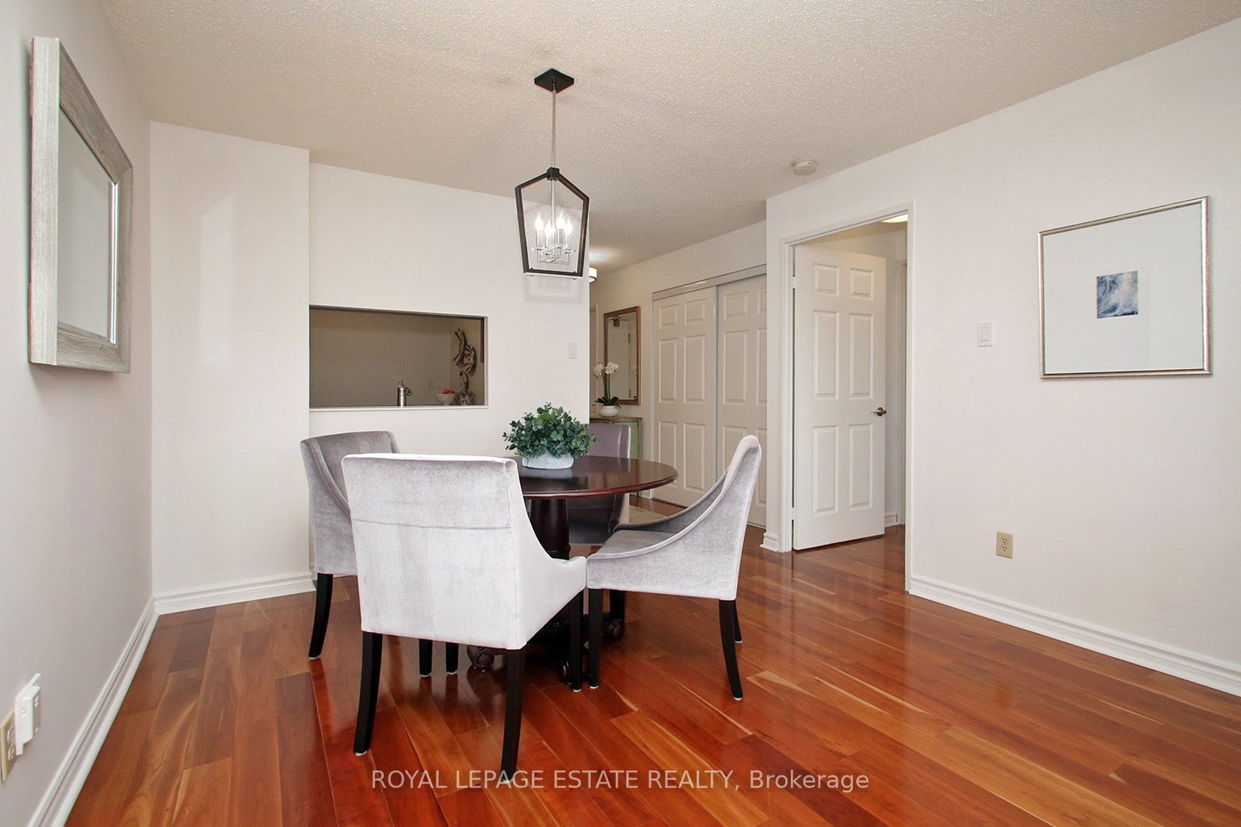 #1006 - 4 Park Vista, Toronto, ON M4B 3M8
