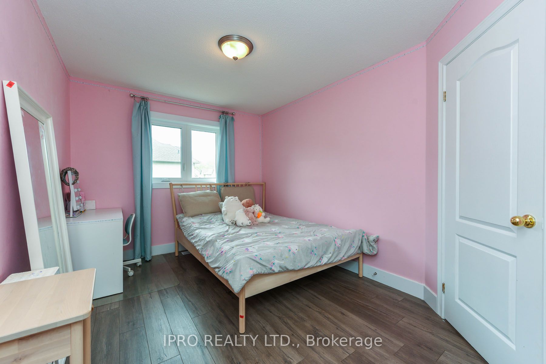 4055 Forest Run Avenue, #17