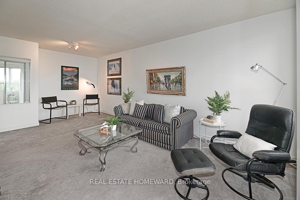 1 Bedroom Condo at 4 Park Vista, Toronto For sale